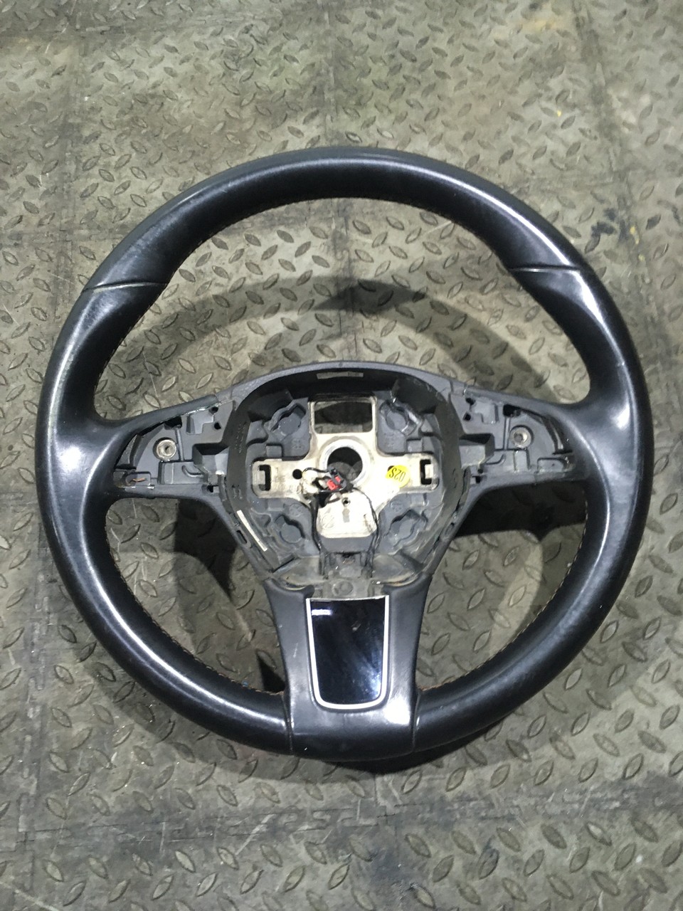 Рулевое колесо Volkswagen Touareg II