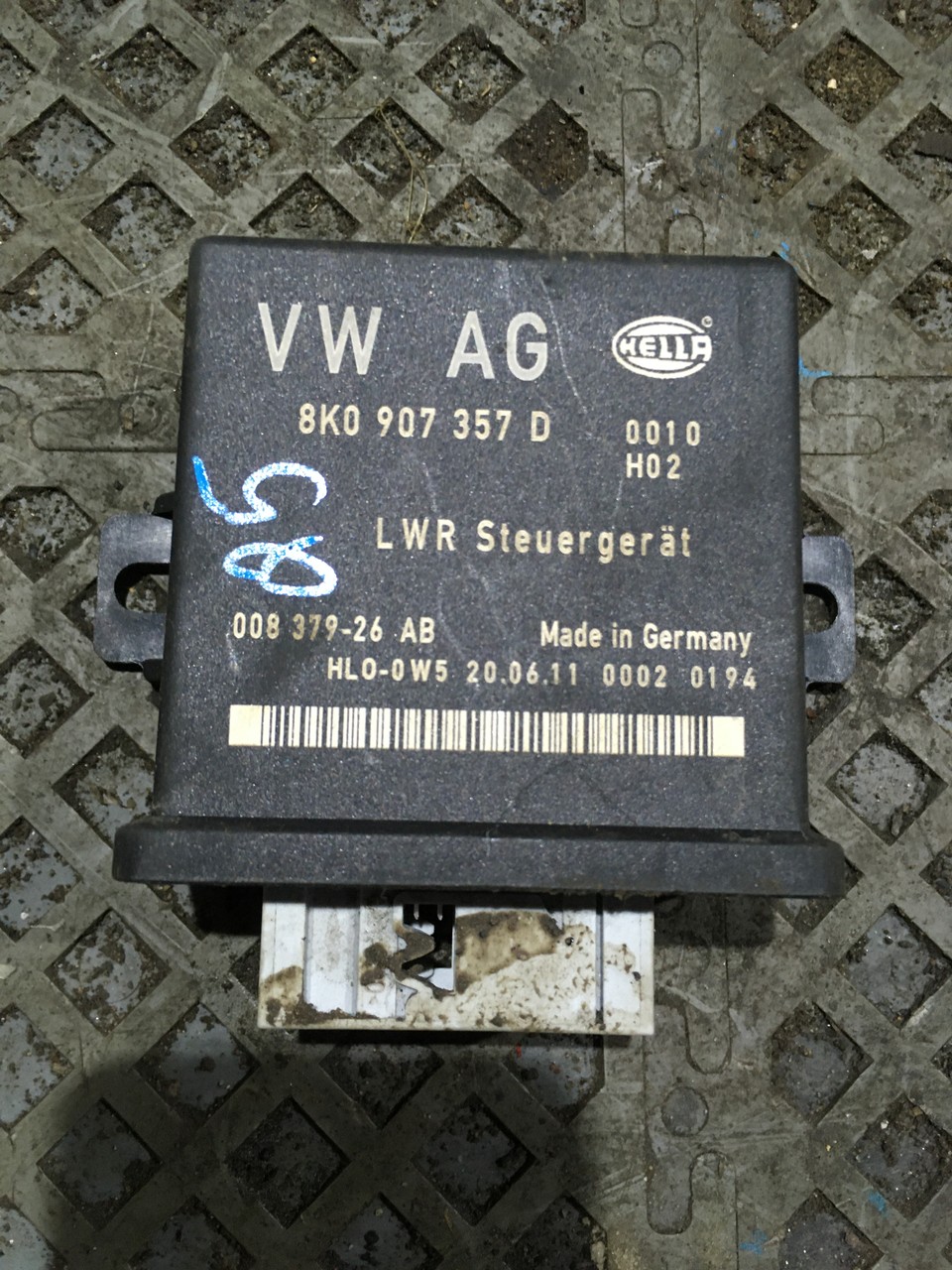 блок корректировки фар Audi Q5 8R