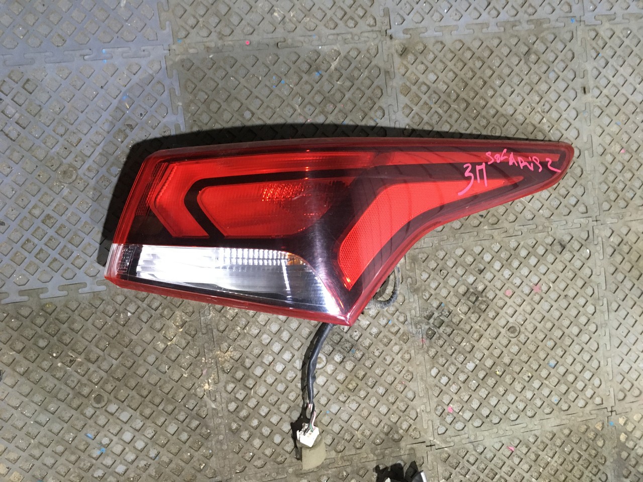 Фонарь задний правый наружный Hyundai Solaris II