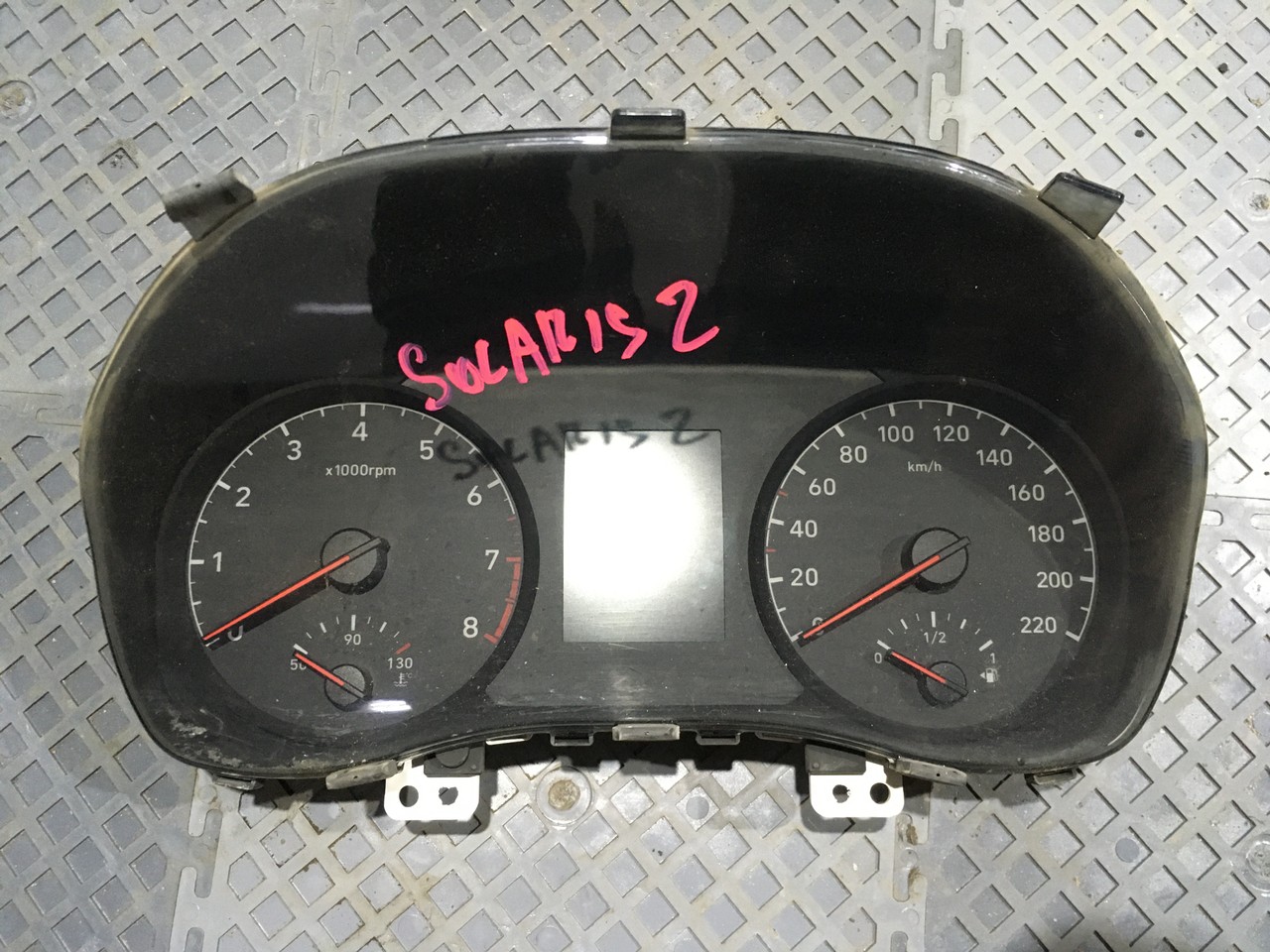 Панель приборов Hyundai Solaris II
