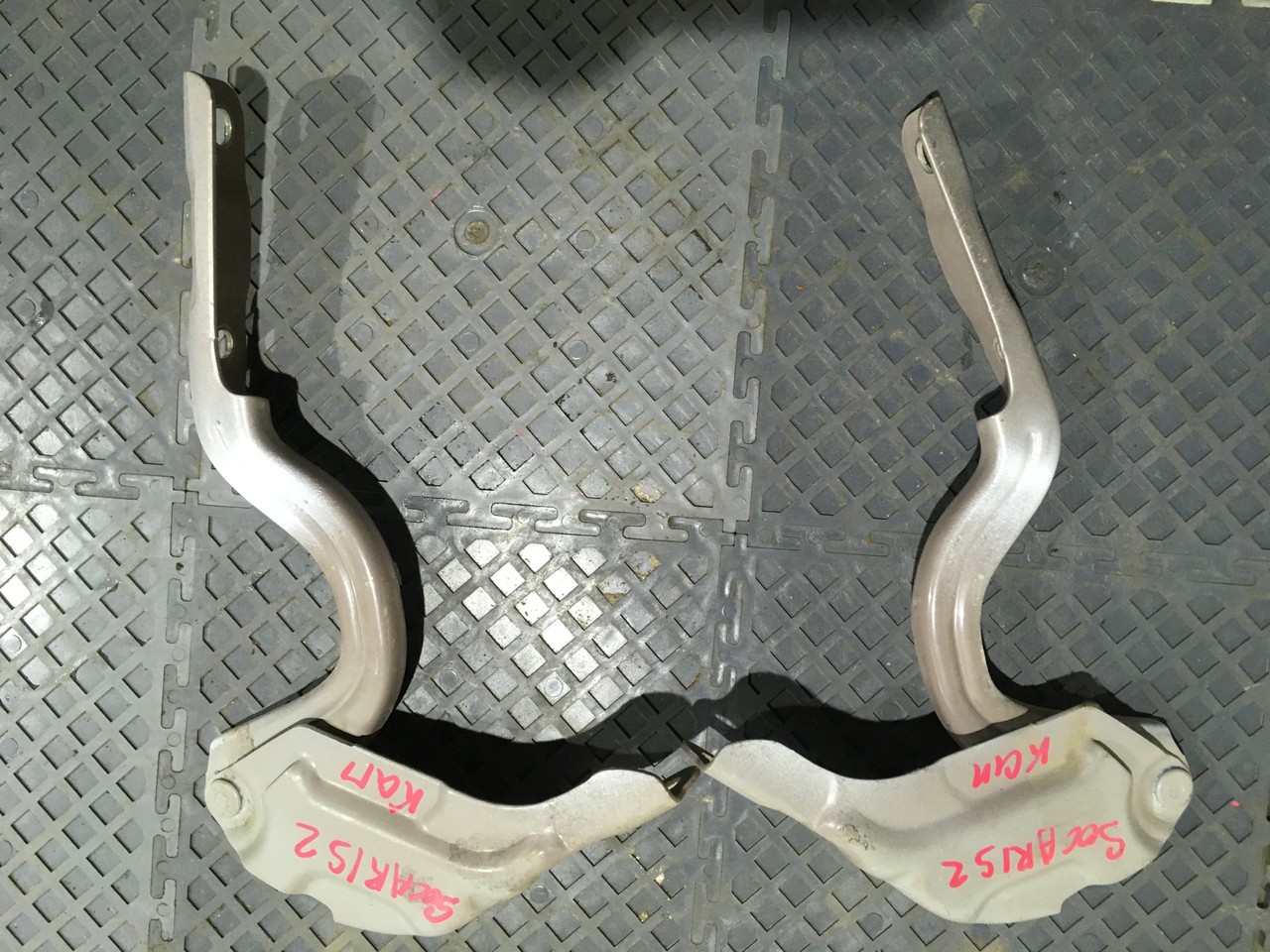 Петли капота Hyundai Solaris II