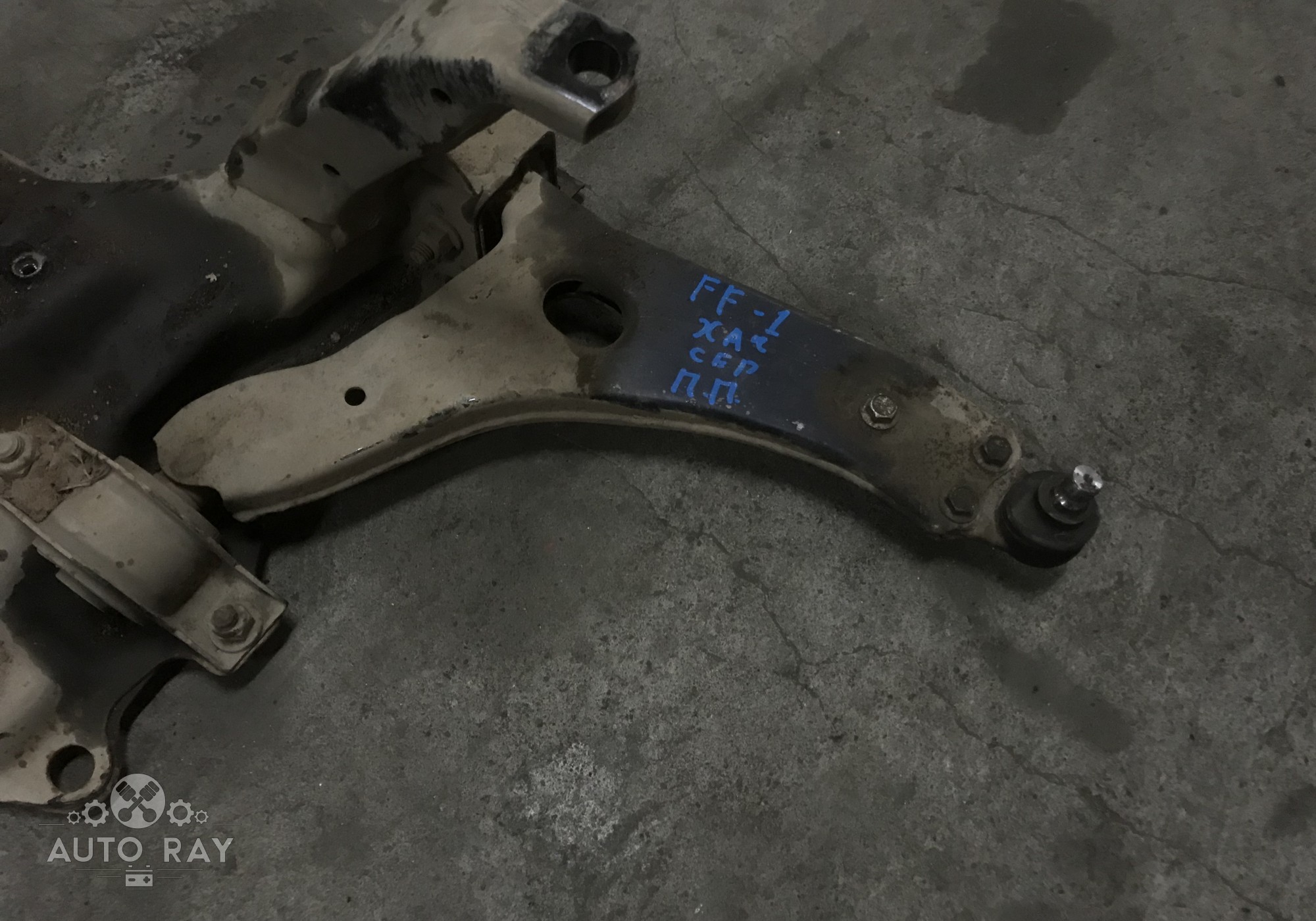2M513042BD Рычаги подвески передний правый для Ford Focus USA I (с 1999 по 2007)