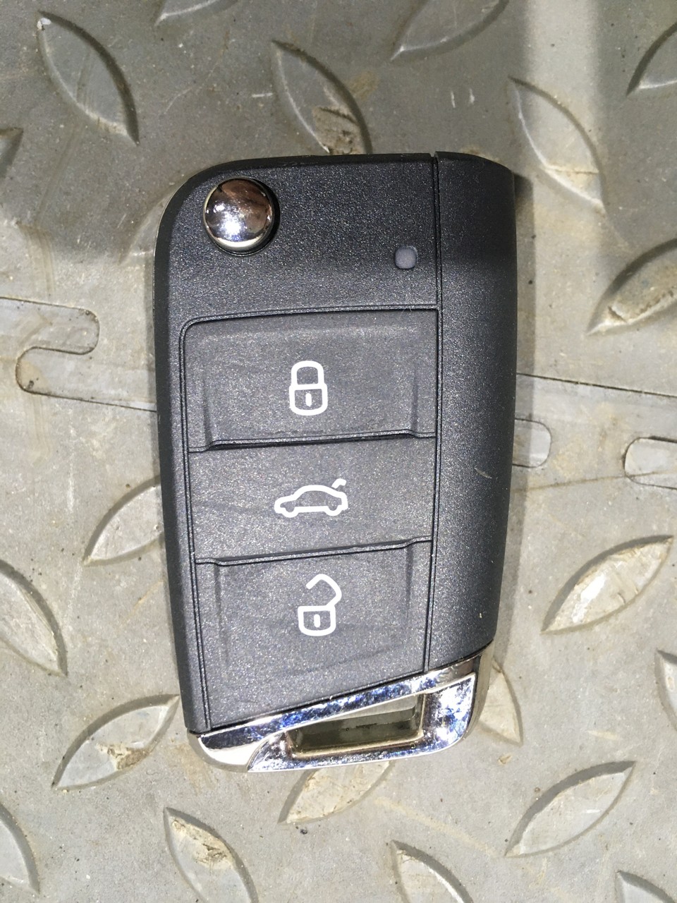 Ключ зажигания Volkswagen Tiguan II