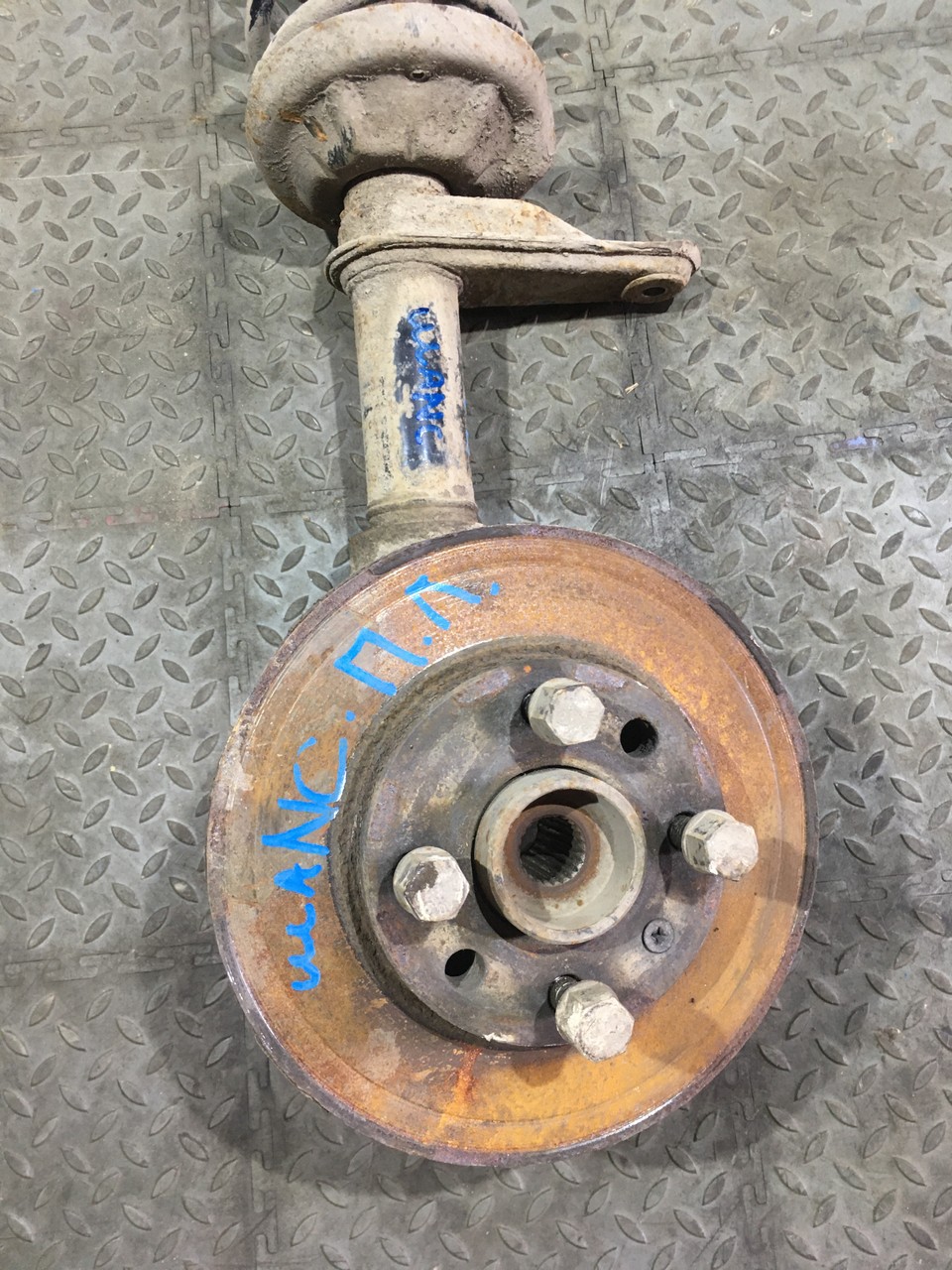 Амортизатор передний правый в сборе с кулаком ZAZ Chance