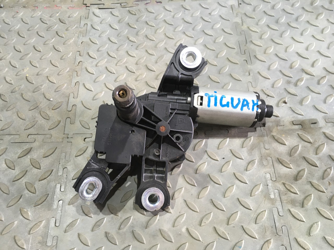 Моторчик стеклоочистителя задний Volkswagen Tiguan I