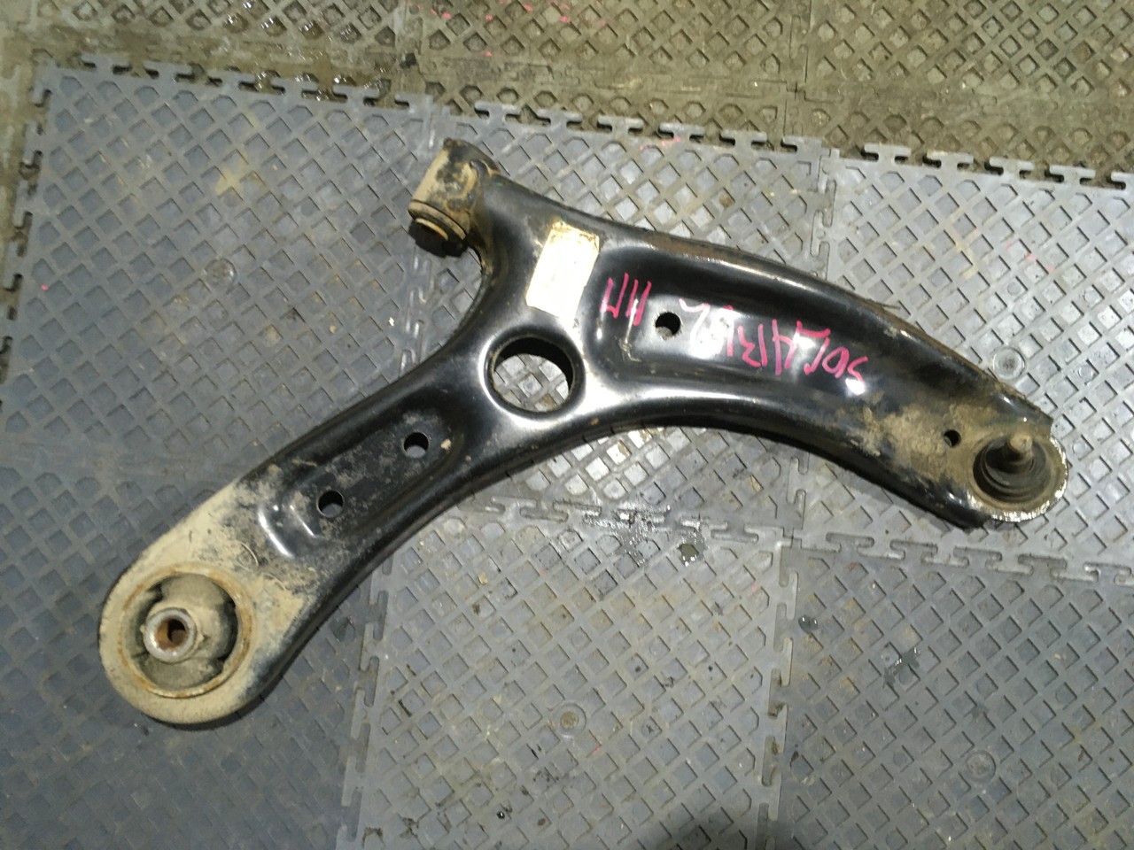 Рычаг передний правый Kia Rio X-Line