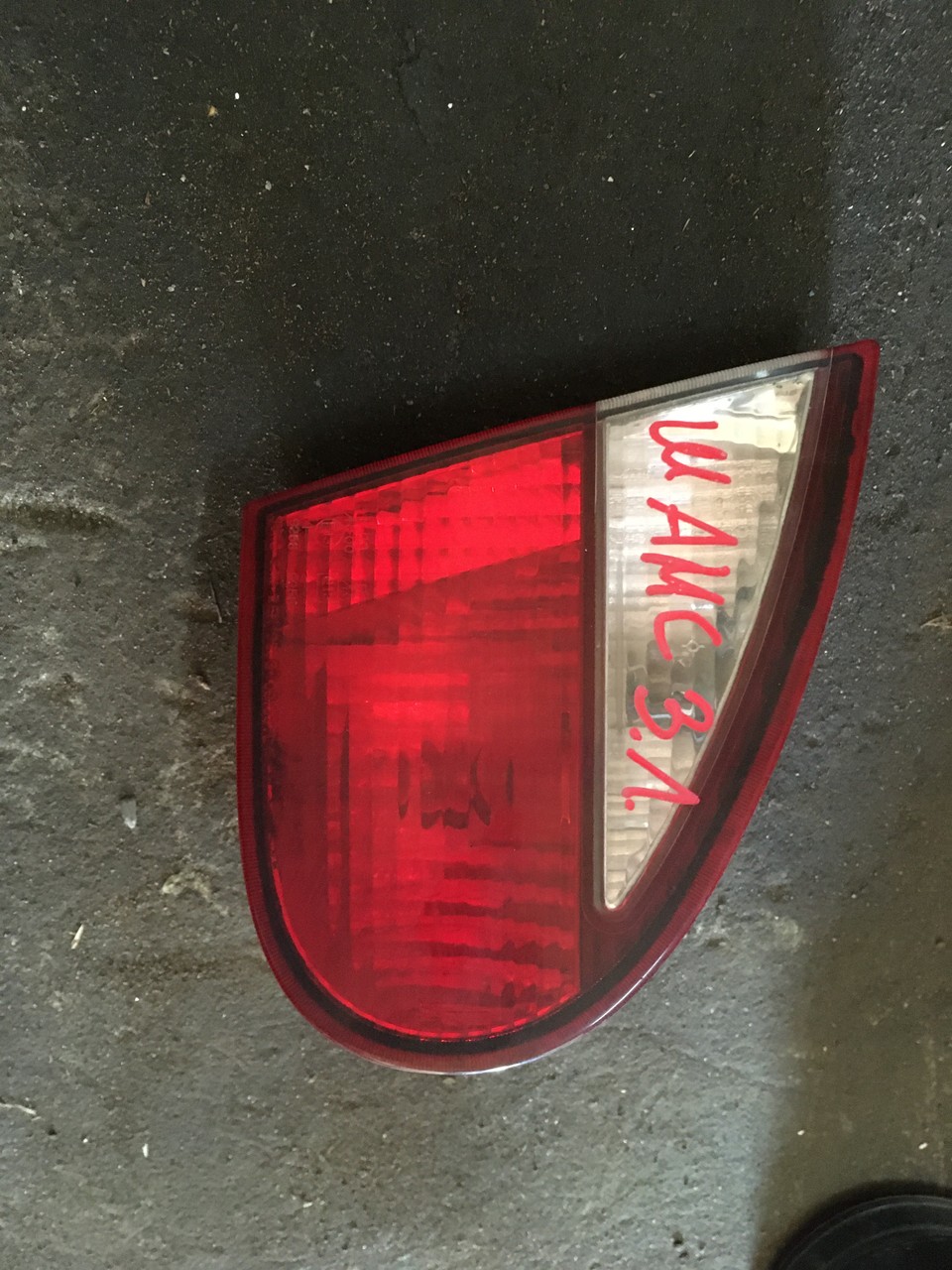 Фонарь задний внутренний левый ZAZ Sens