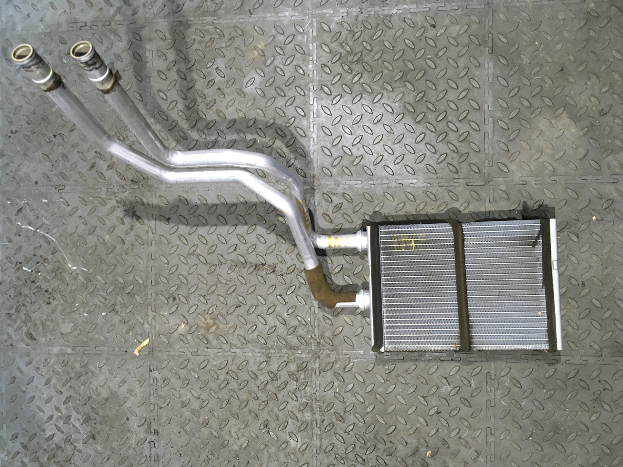 Радиатор отопителя ПЕРЕДНИЙ Infiniti QX56 II