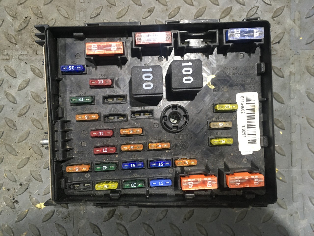 Блок предохранителей Volkswagen Passat CC