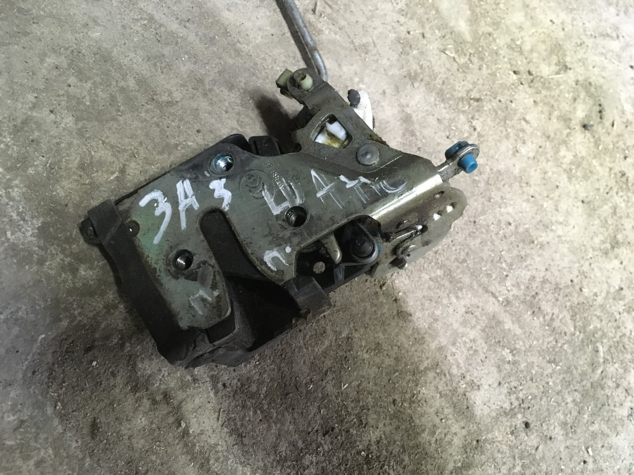 Замок двери передний правый ZAZ Sens