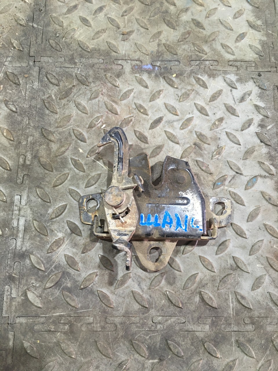 Замок капота ZAZ Chance