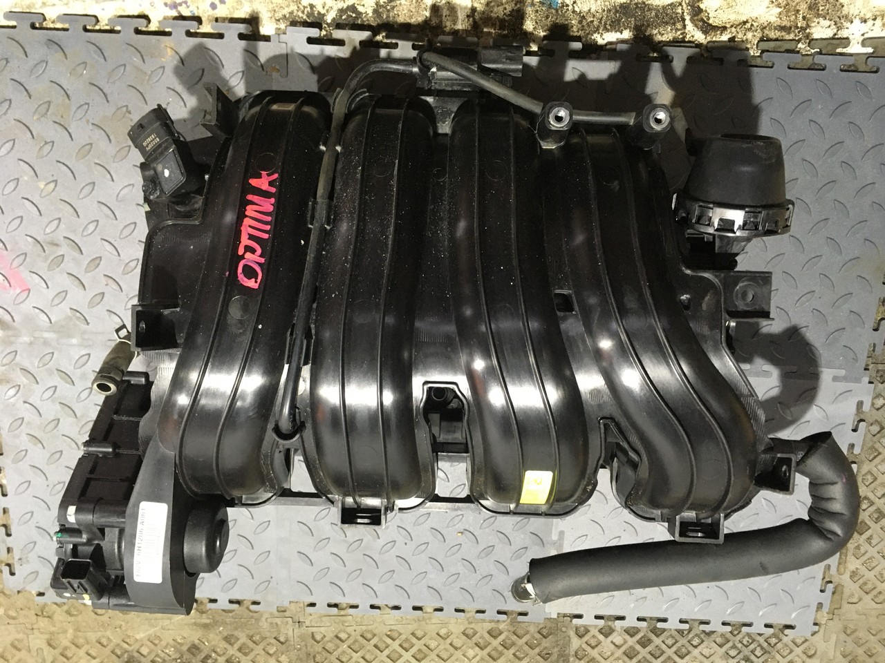 Коллектор впускной Kia Optima IV