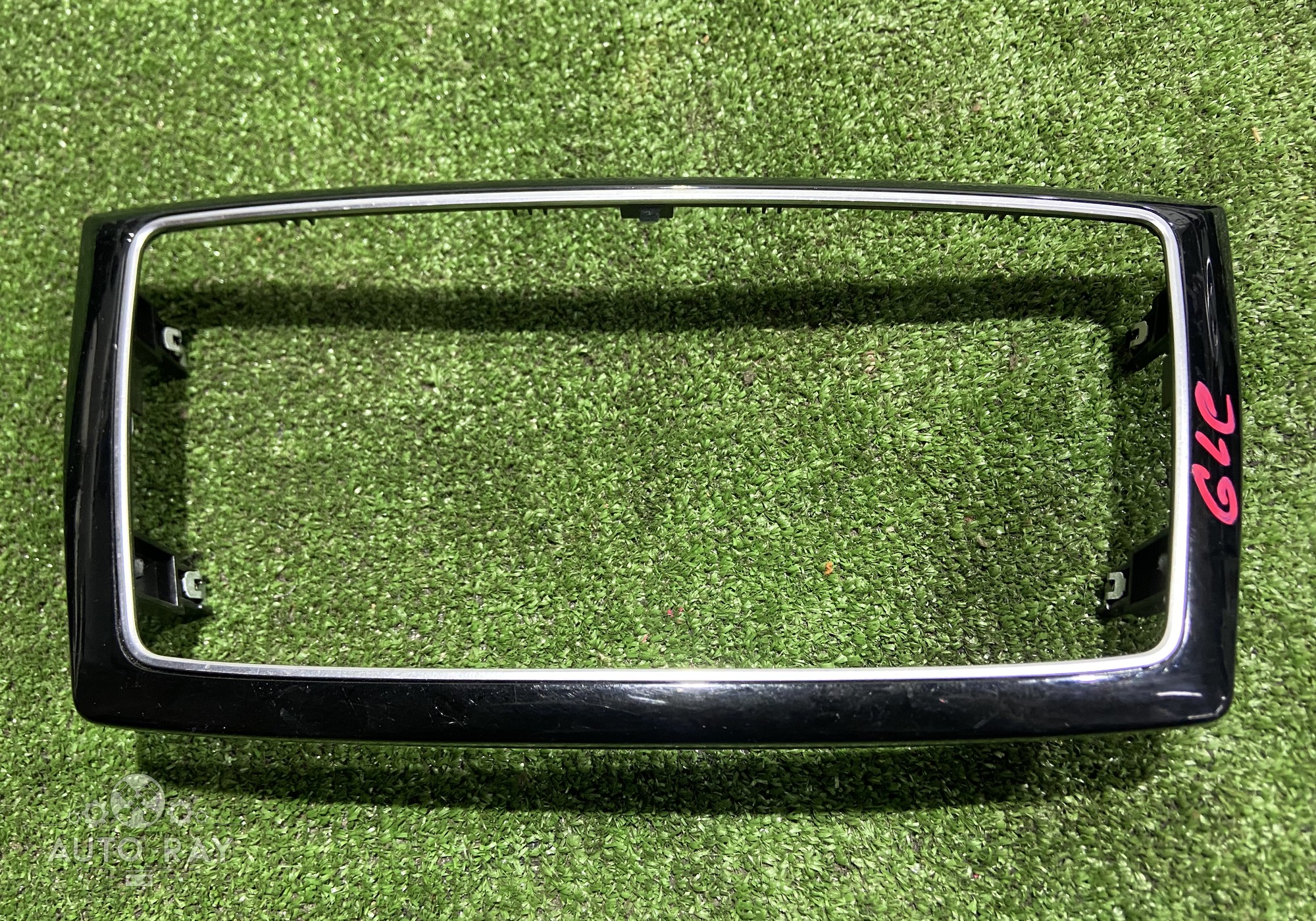 A1666802417 Рамка магнитолы для Mercedes-Benz GLE W166 (с 2015 по 2018)