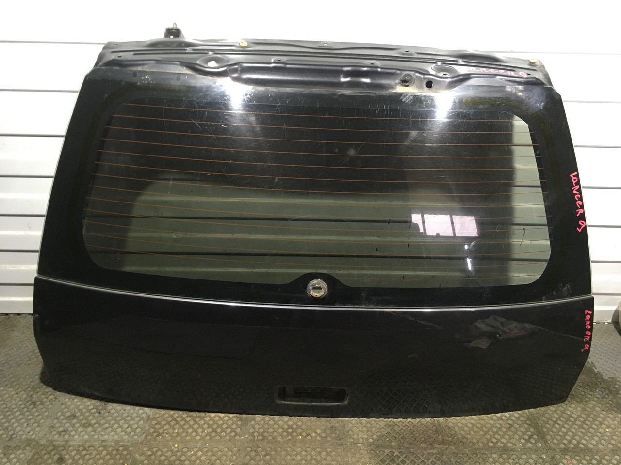 Дверь багажника со стеклом в сборе Mitsubishi Lancer IX