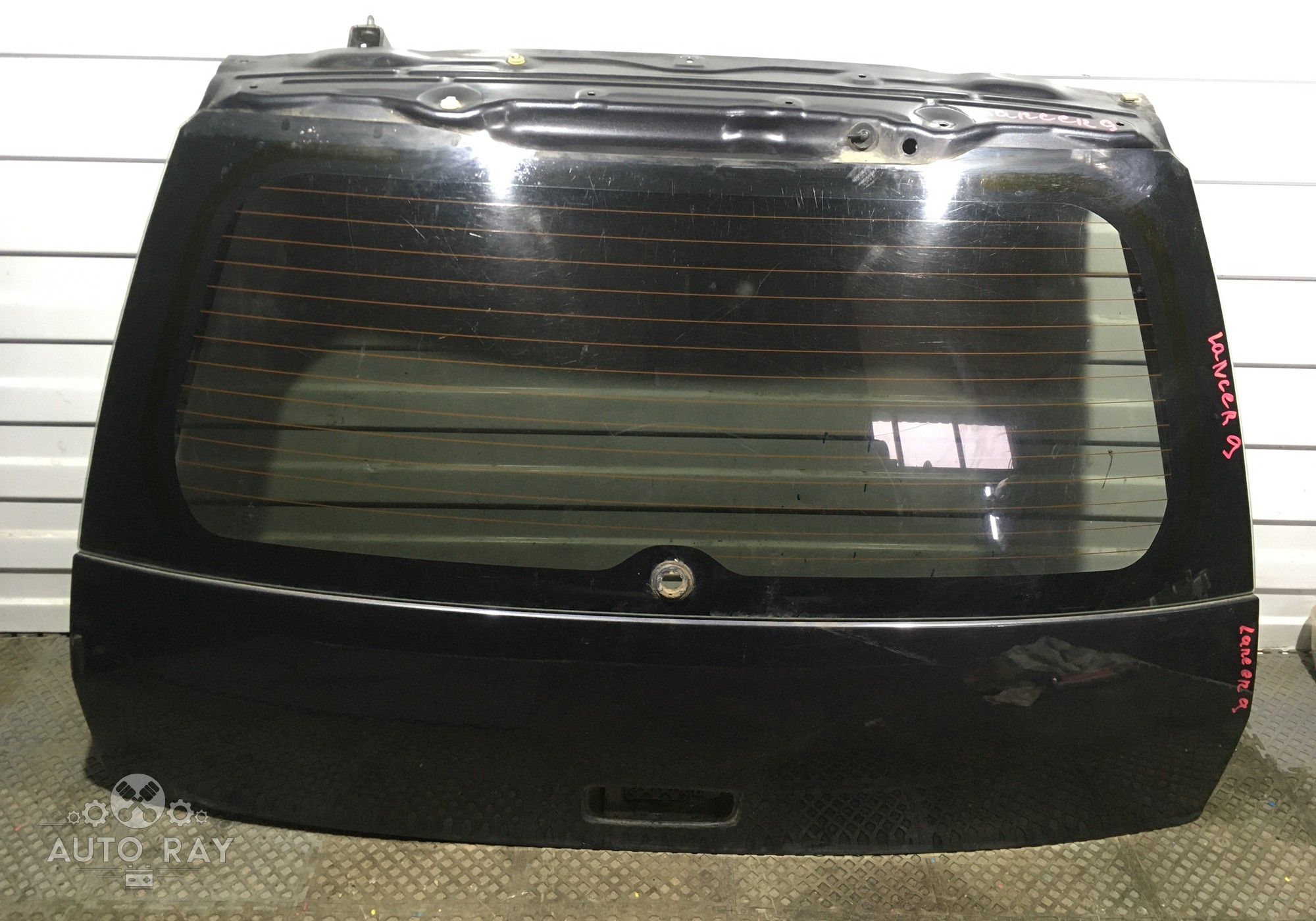 MN133000 Дверь багажника со стеклом в сборе для Mitsubishi Lancer IX (с 2000 по 2010)