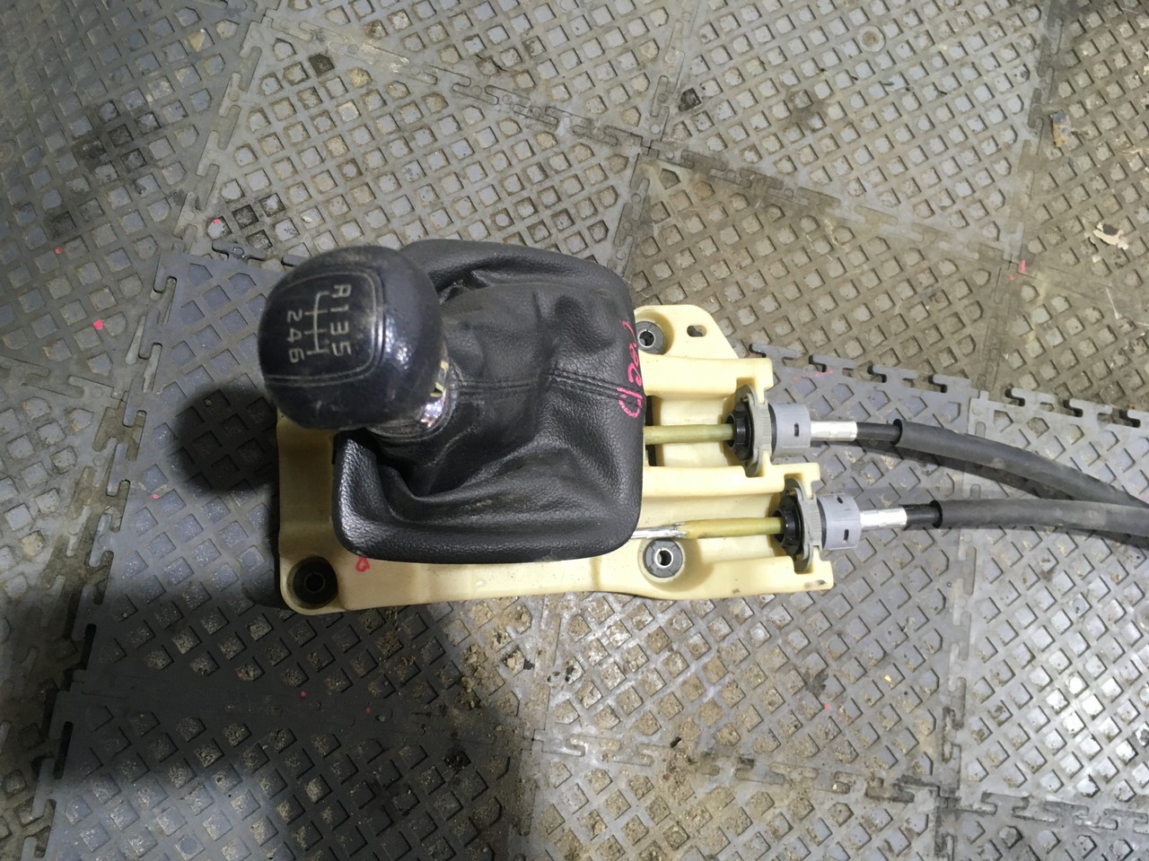 Кулиса МКПП с тросами 6ст Kia Ceed II