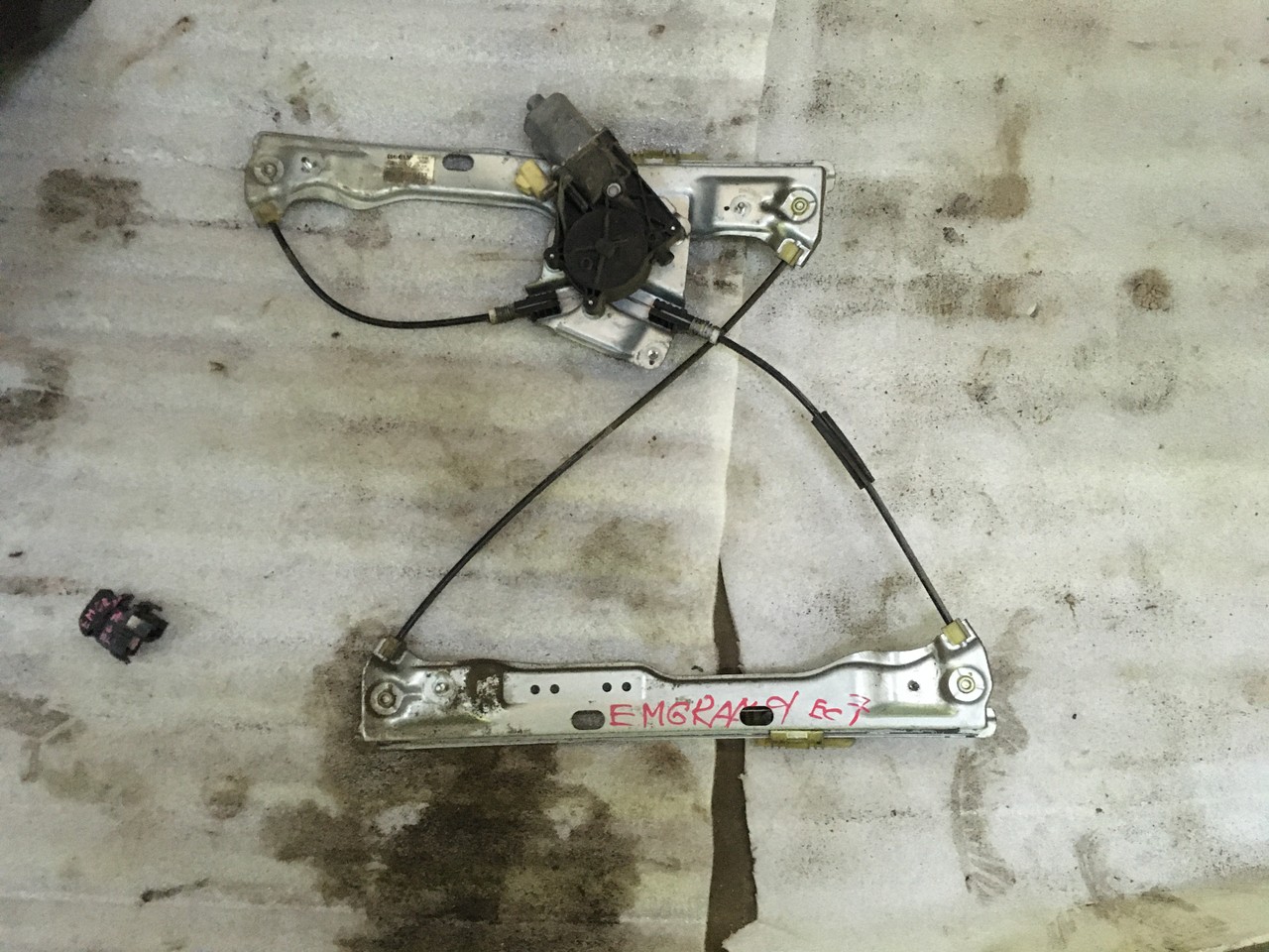 Стеклоподъемник электрический передний правый Geely Emgrand EC7