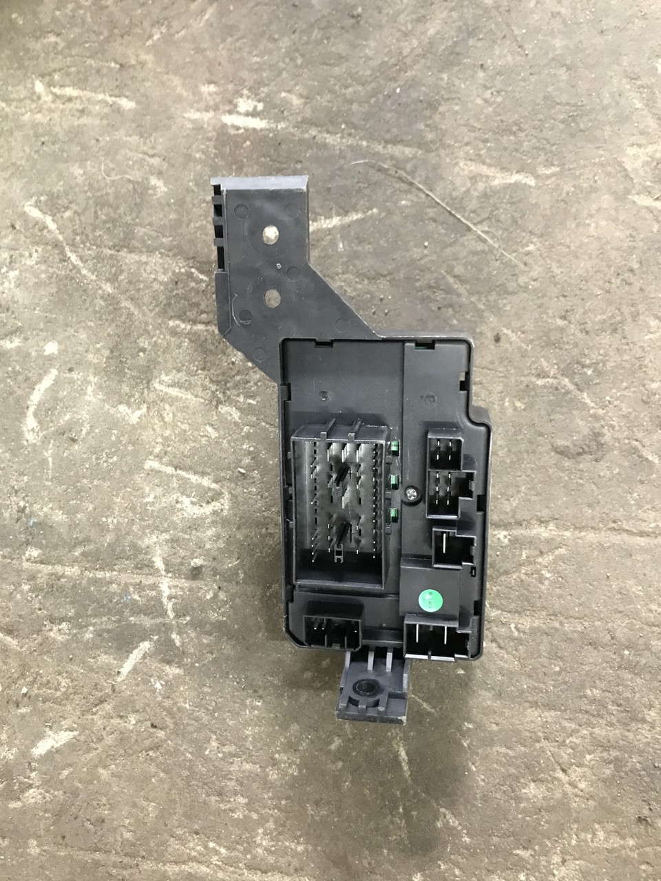 Блок предохранителей Geely Emgrand EC7