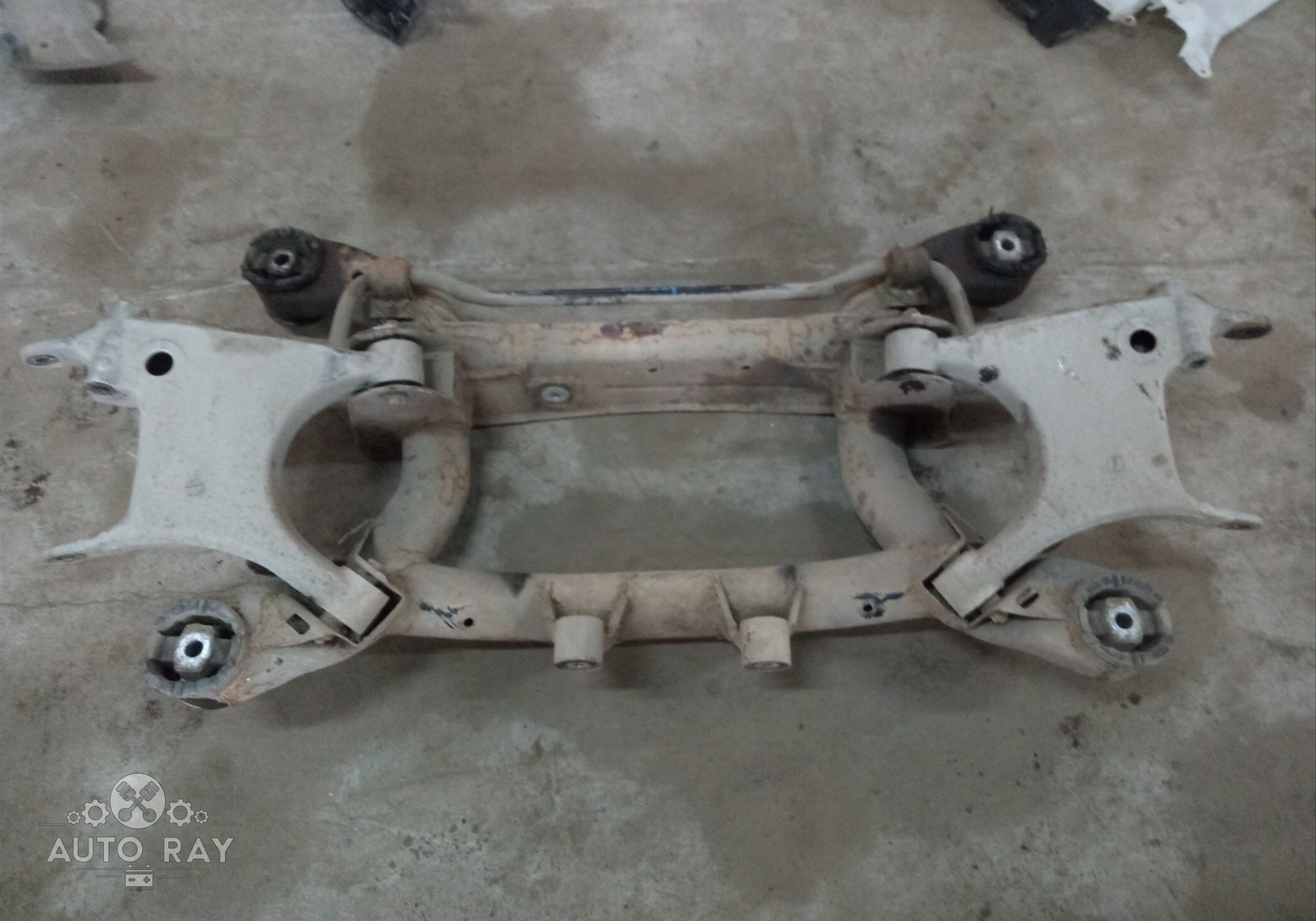 Х5 e53 задний подрамник. Задний подрамник бмв х5 е53. Задний подрамник бмв х5 е53. Подрамник х5 е53 задний. Задний подрамник bmw e53.