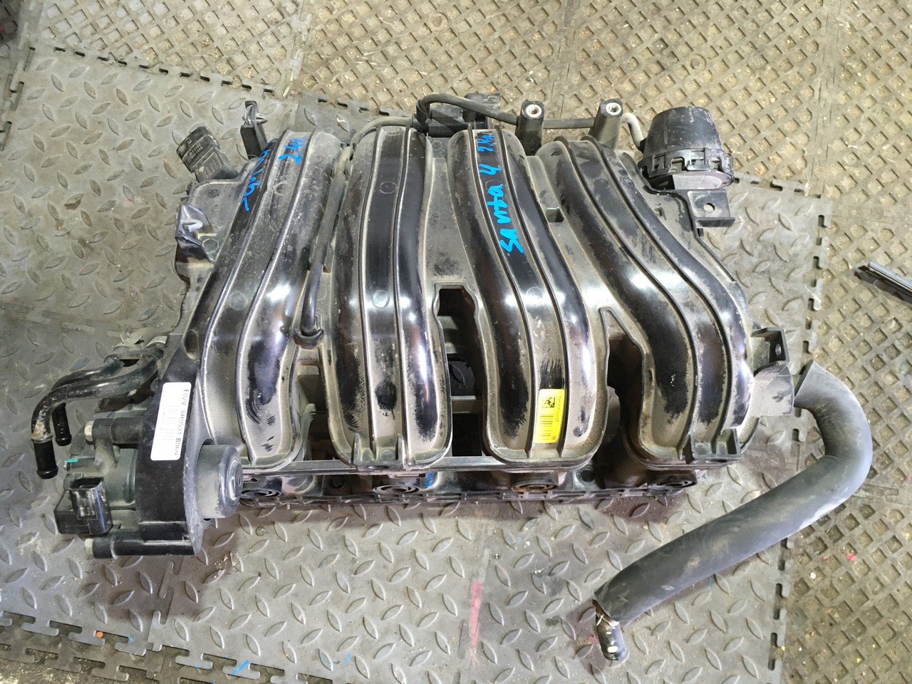 Коллектор впускной Hyundai Santa Fe IV