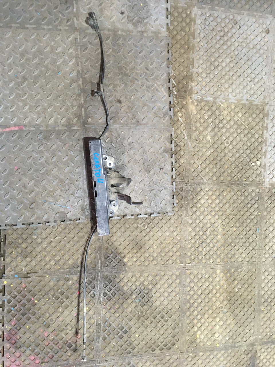 Замок капота Kia Cerato IV