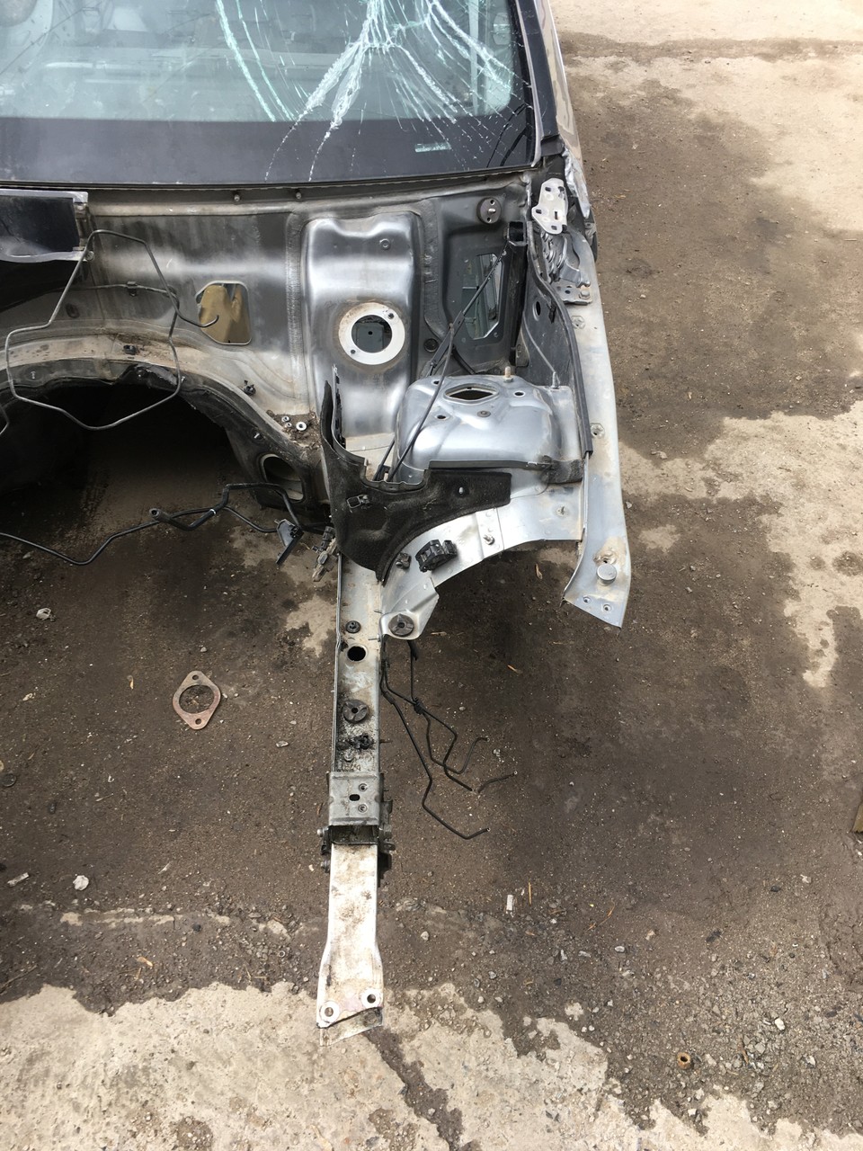 Лонжерон левый Mercedes-Benz C-class W204