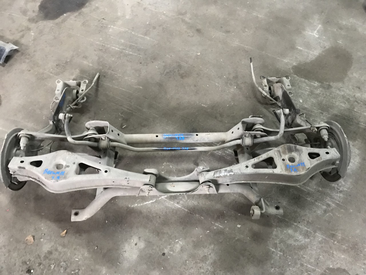 Балка задняя Chery M11 / A3