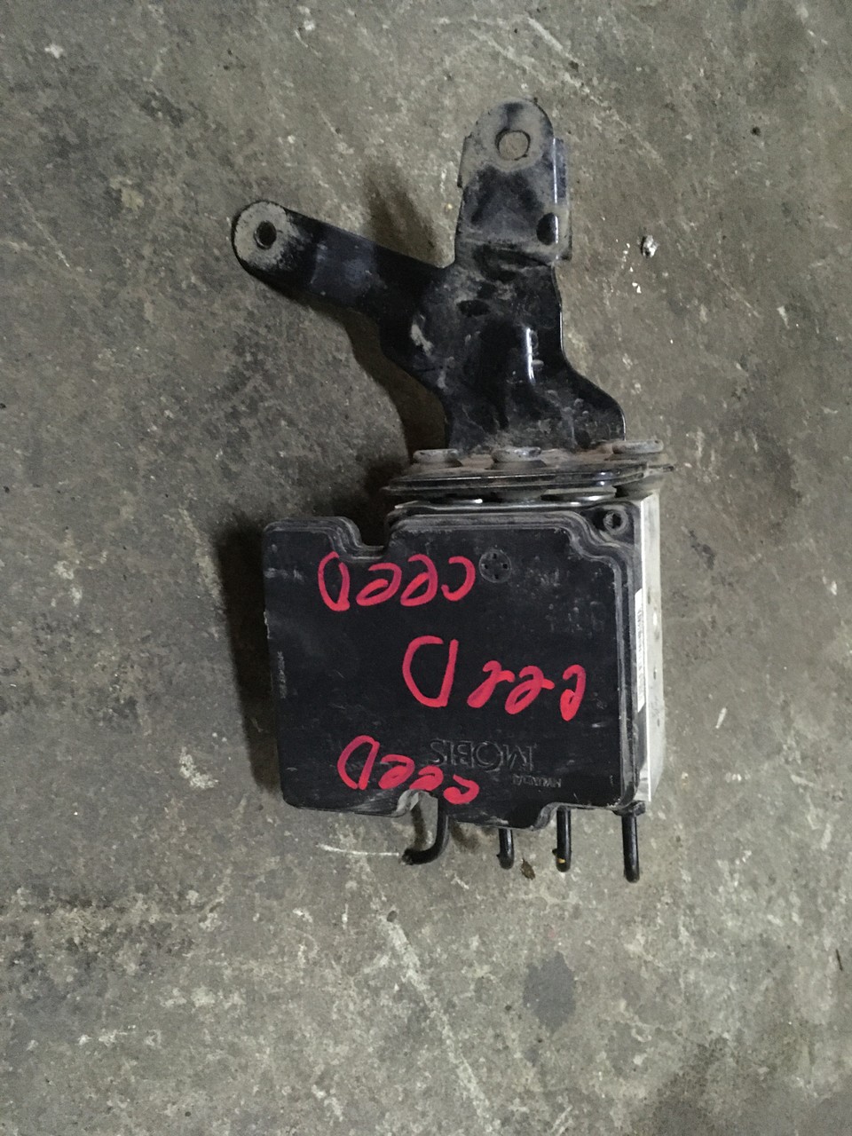 Блок ABS (насос) Kia Ceed II