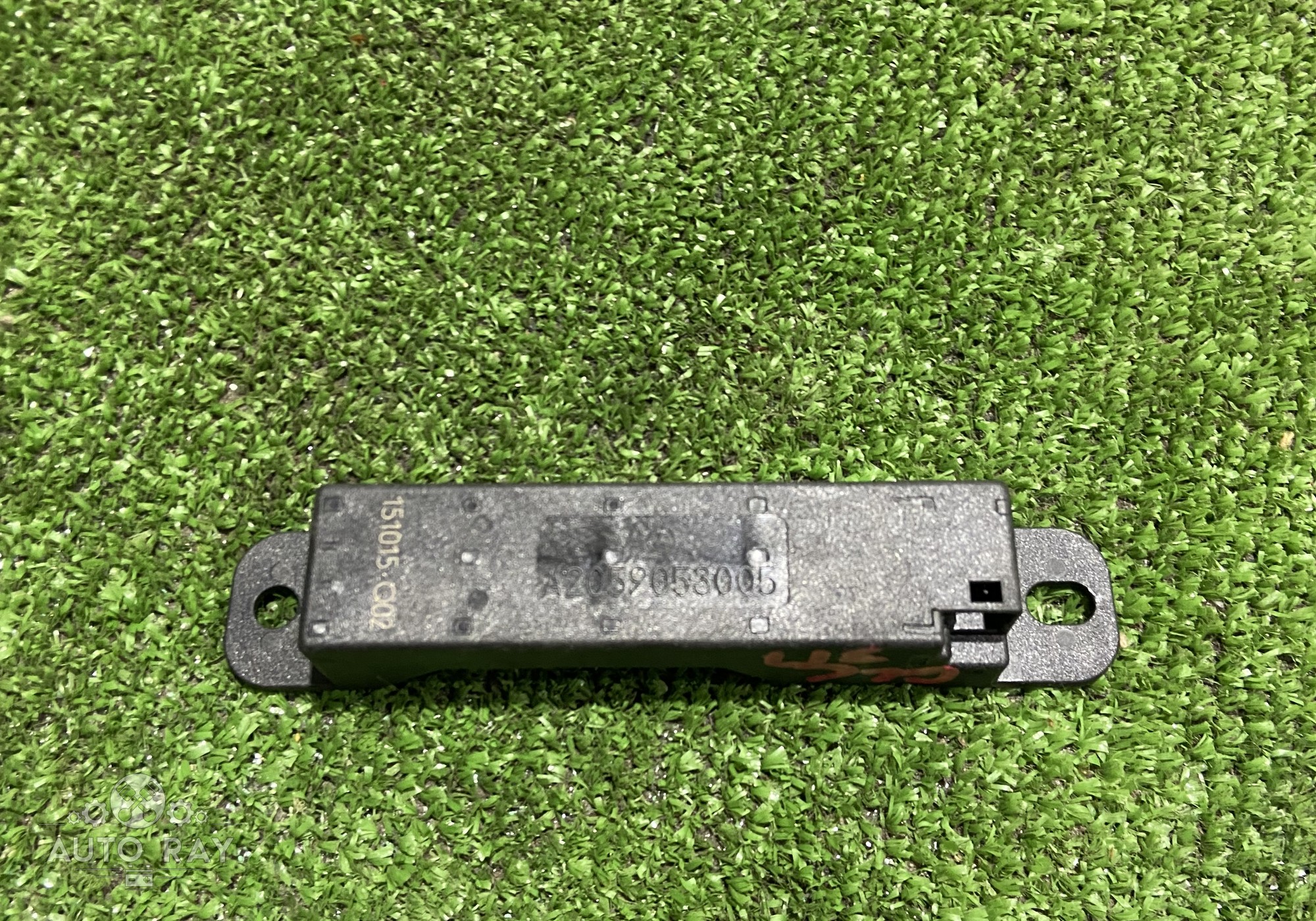 A2059053005 Антенна для Mercedes-Benz