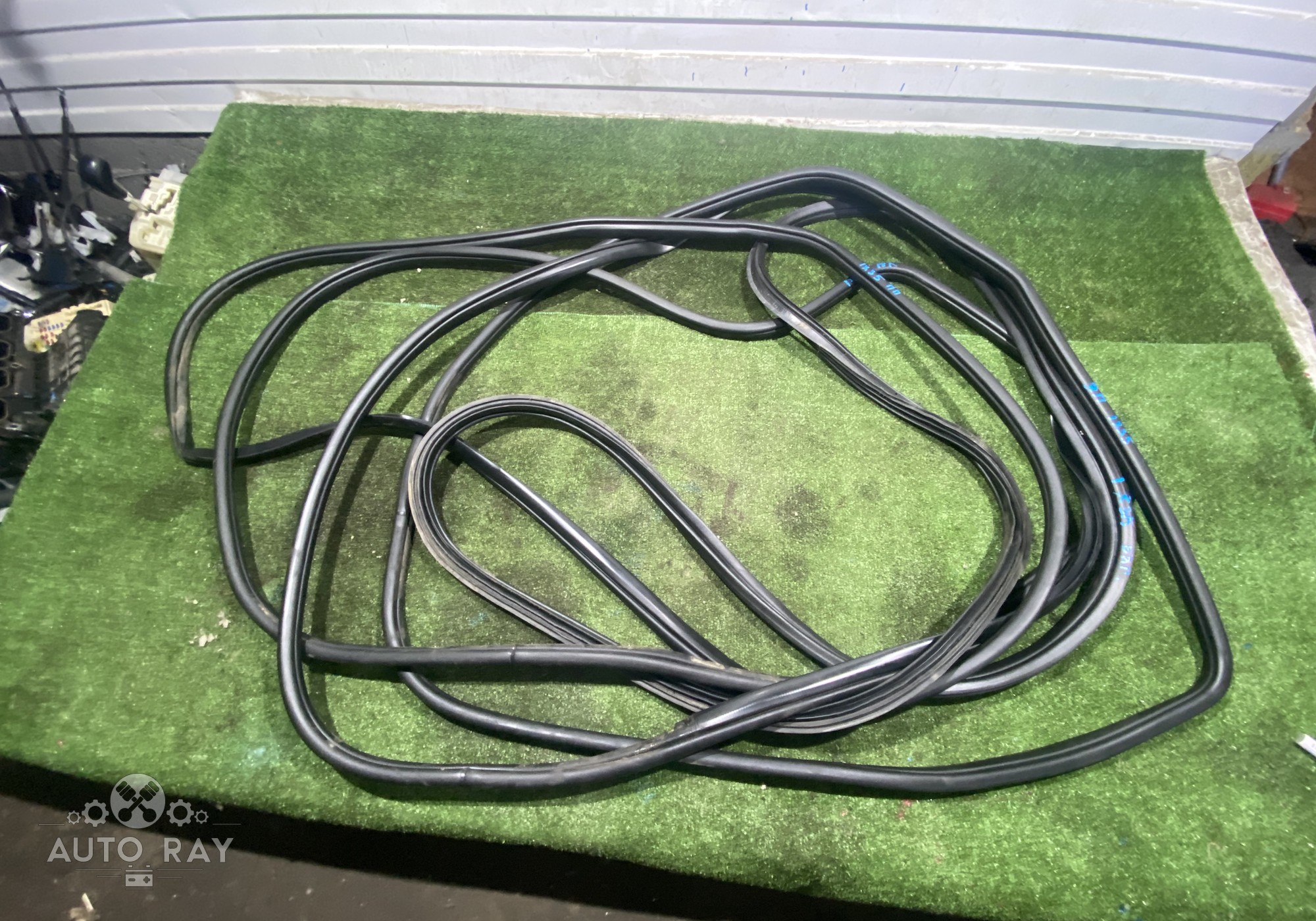 Уплотнитель двери для Hyundai ix35 (с 2010 по 2015)