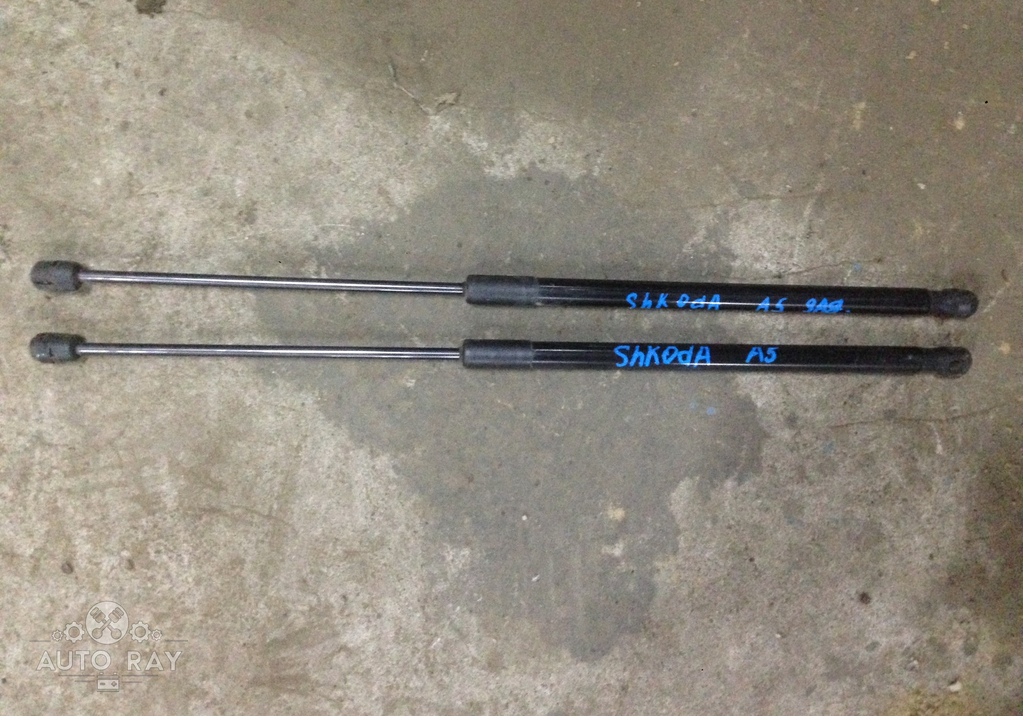 Упоры крышки багажника шкода октавия тур 1. Демпфер крышки багажника шкода октавия. Газовые упоры багажника skoda octavia tour. Газовые упоры багажника шкода октавия а7. Газовый упор крышки багажника для skoda octavia scout a5 2012.
