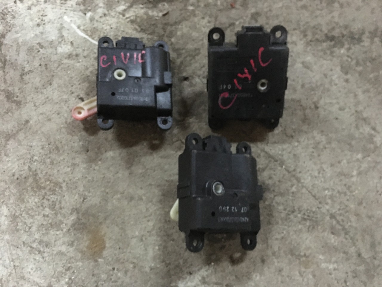 Моторчик привода заслонок отопителя Honda Civic VIII