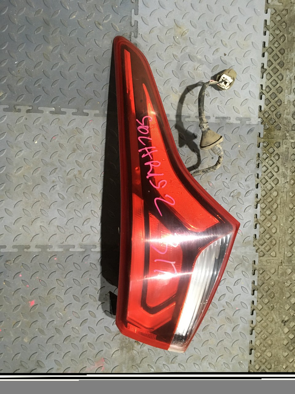 Фонарь задний правый наружный Hyundai Solaris II