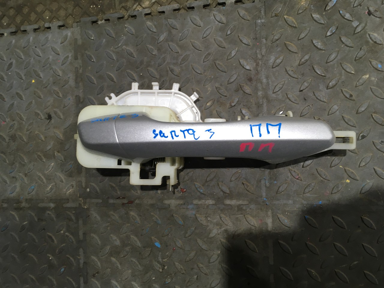 Ручка двери наружная передняя правая / левая Hyundai Santa Fe III