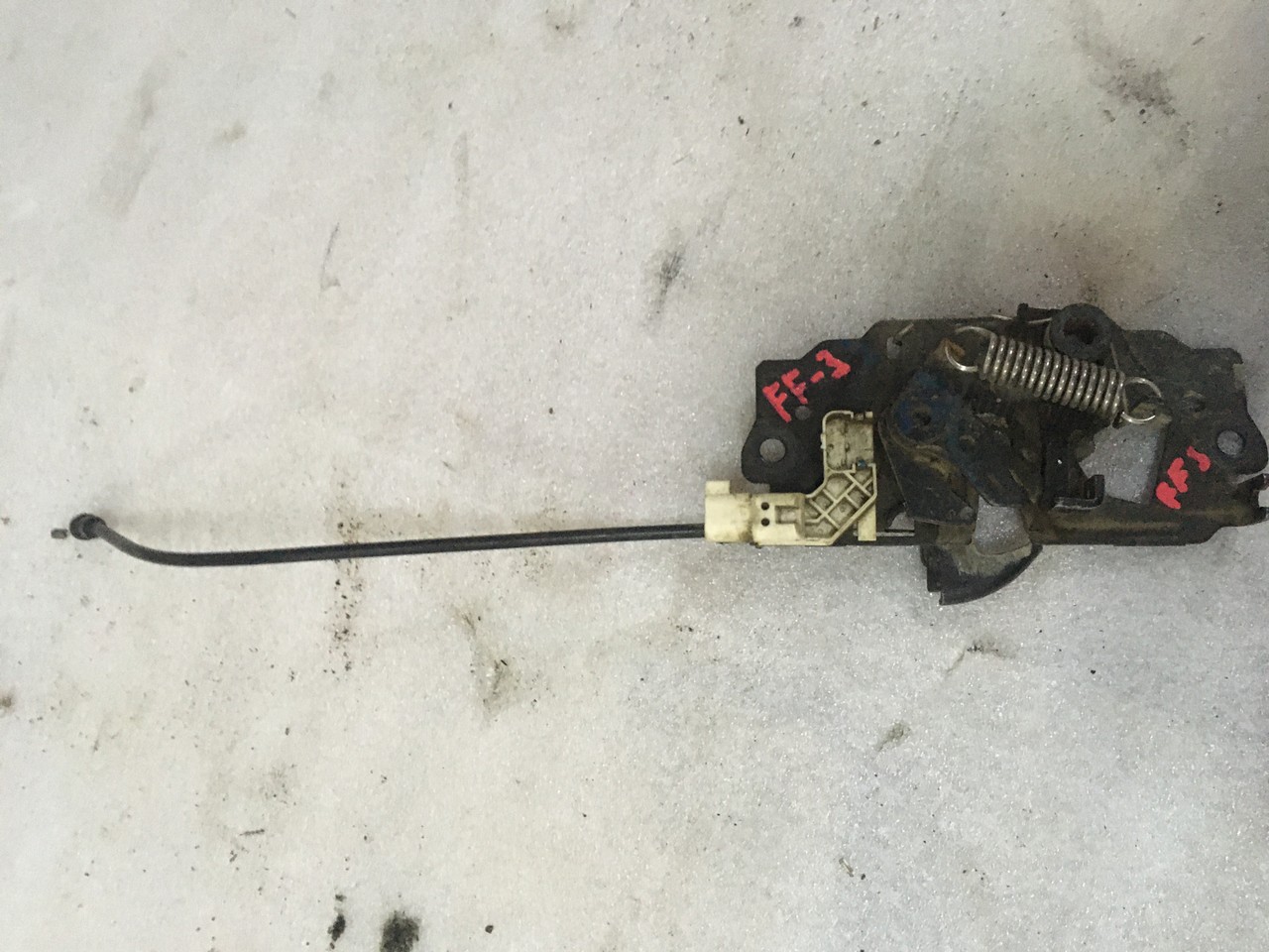 Замок капота Ford Focus III