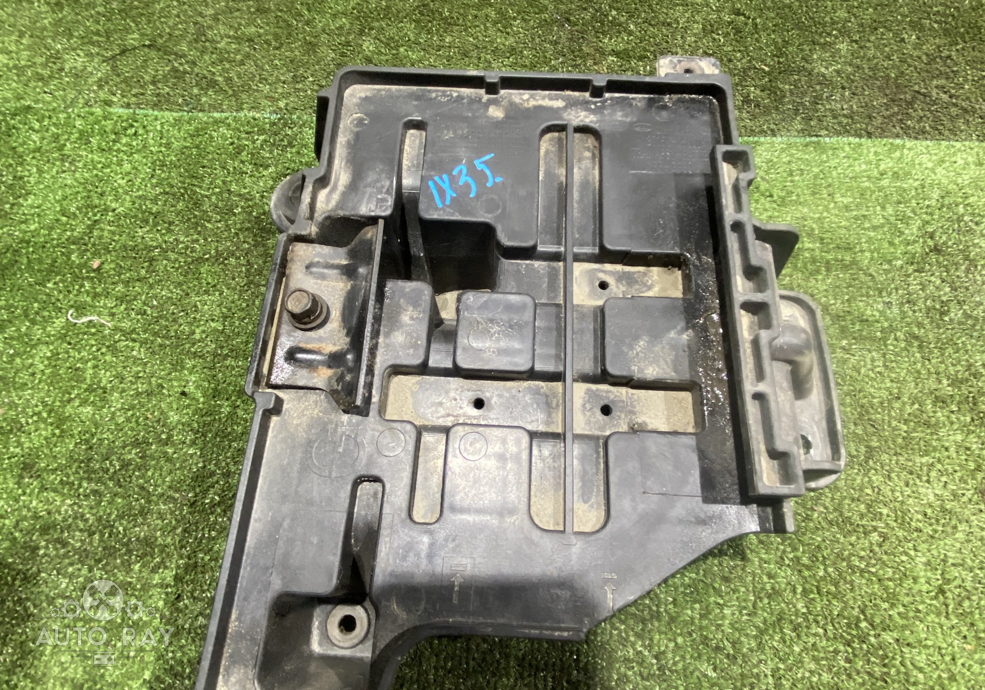 371502S000 Крепление аккумулятора / Площадка АКБ для Hyundai ix35 (с 2010 по 2015)