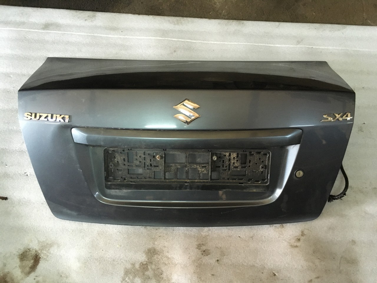 Крышка багажника Suzuki SX4 I Classic