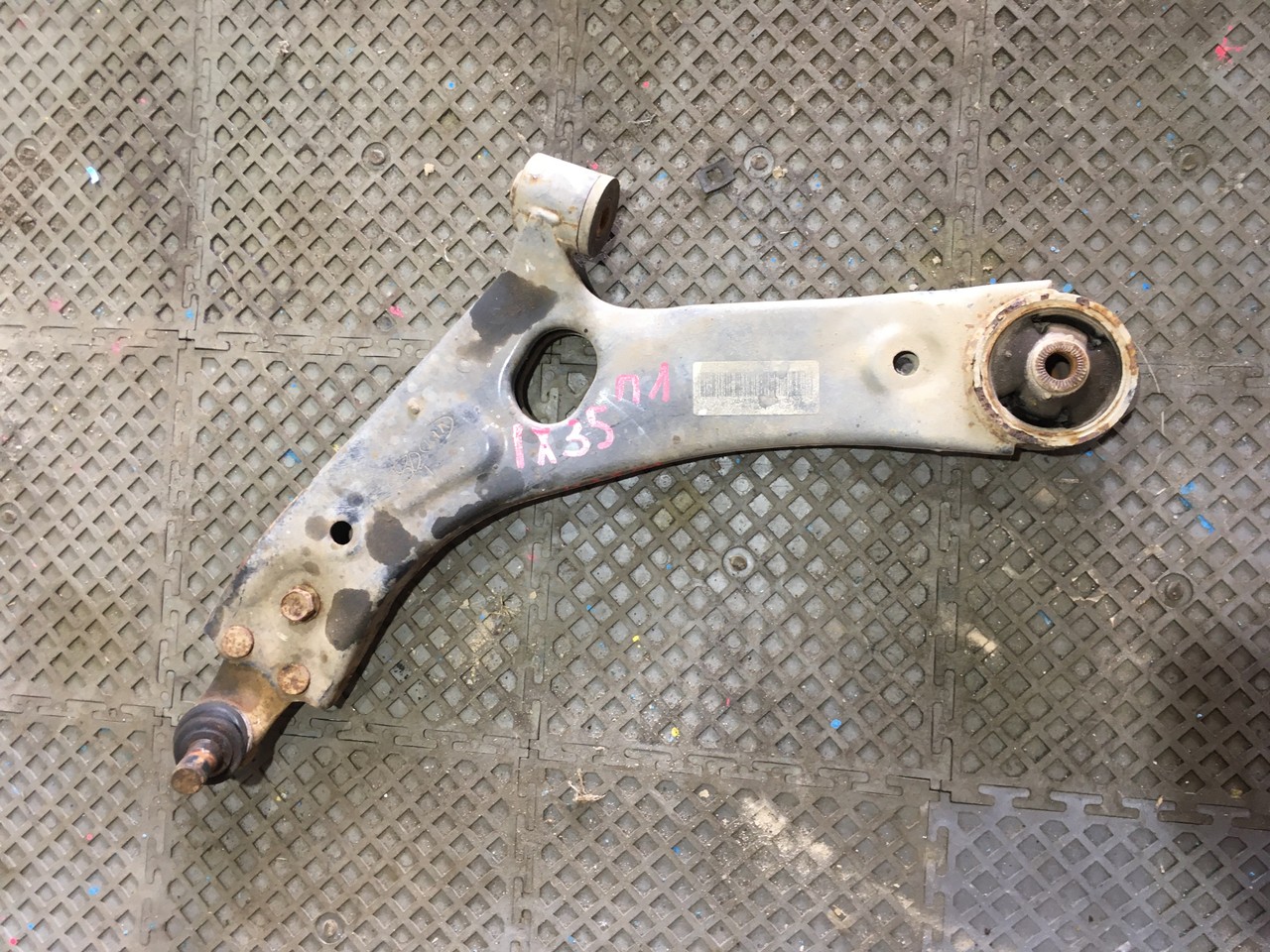 Рычаг передний левый Kia Sportage III