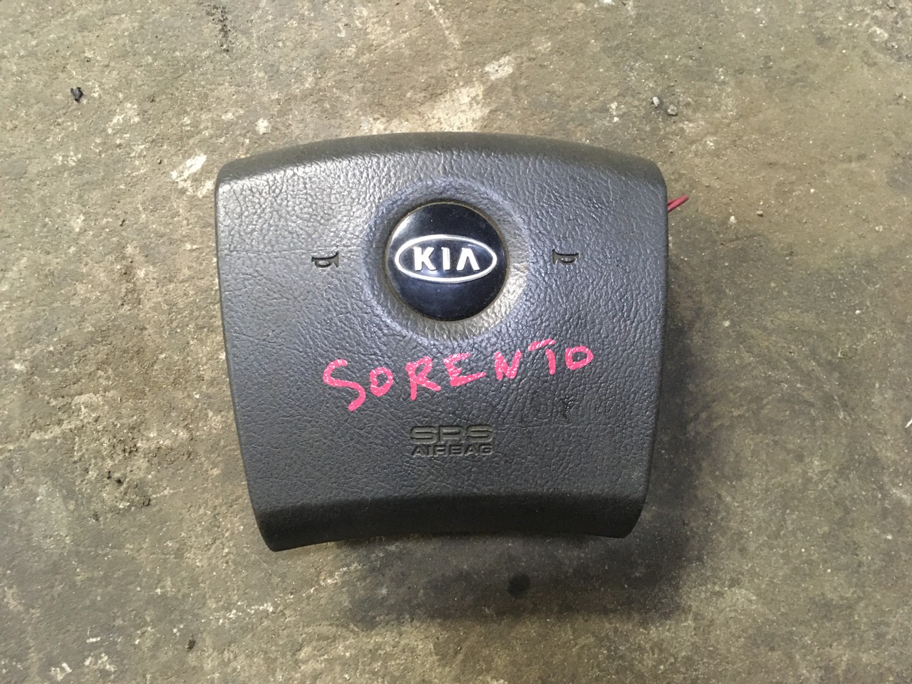 Подушка безопасности водителя (в руль) Kia Sorento I