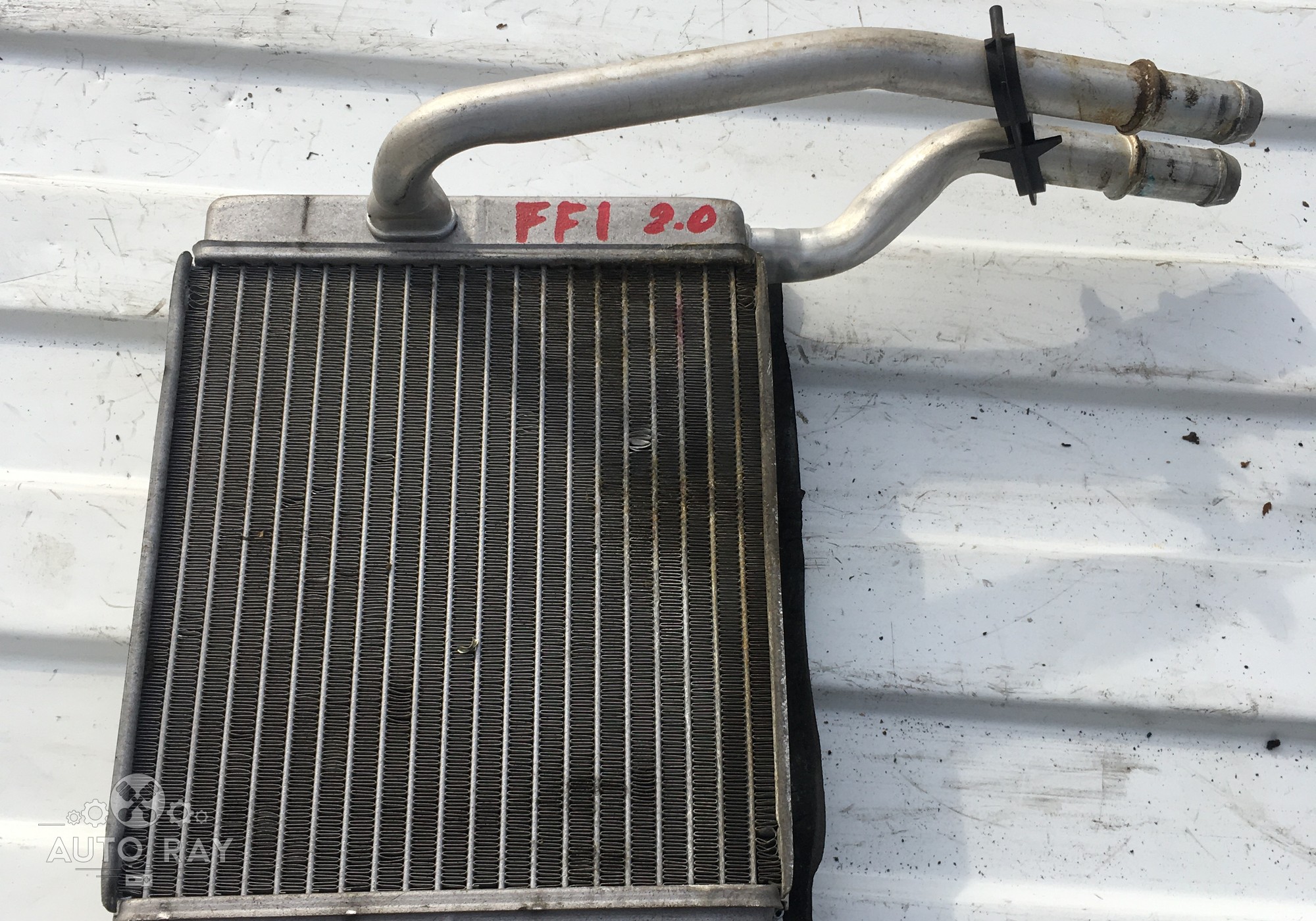 1062254 Радиатор отопителя для Ford Focus USA