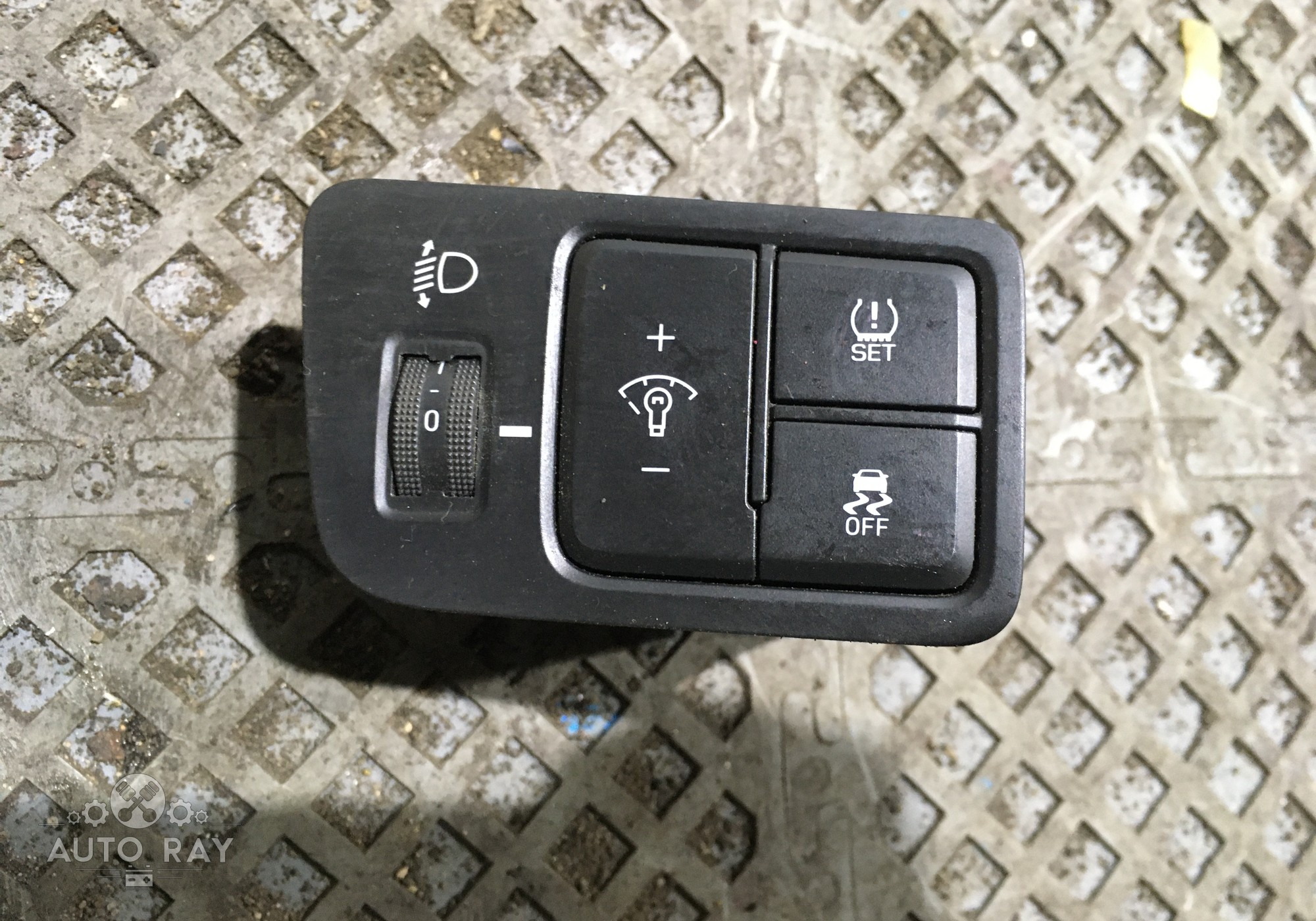 93300H5CA0 Кнопки разные / Блок кнопок для Hyundai Solaris II (с 2017)