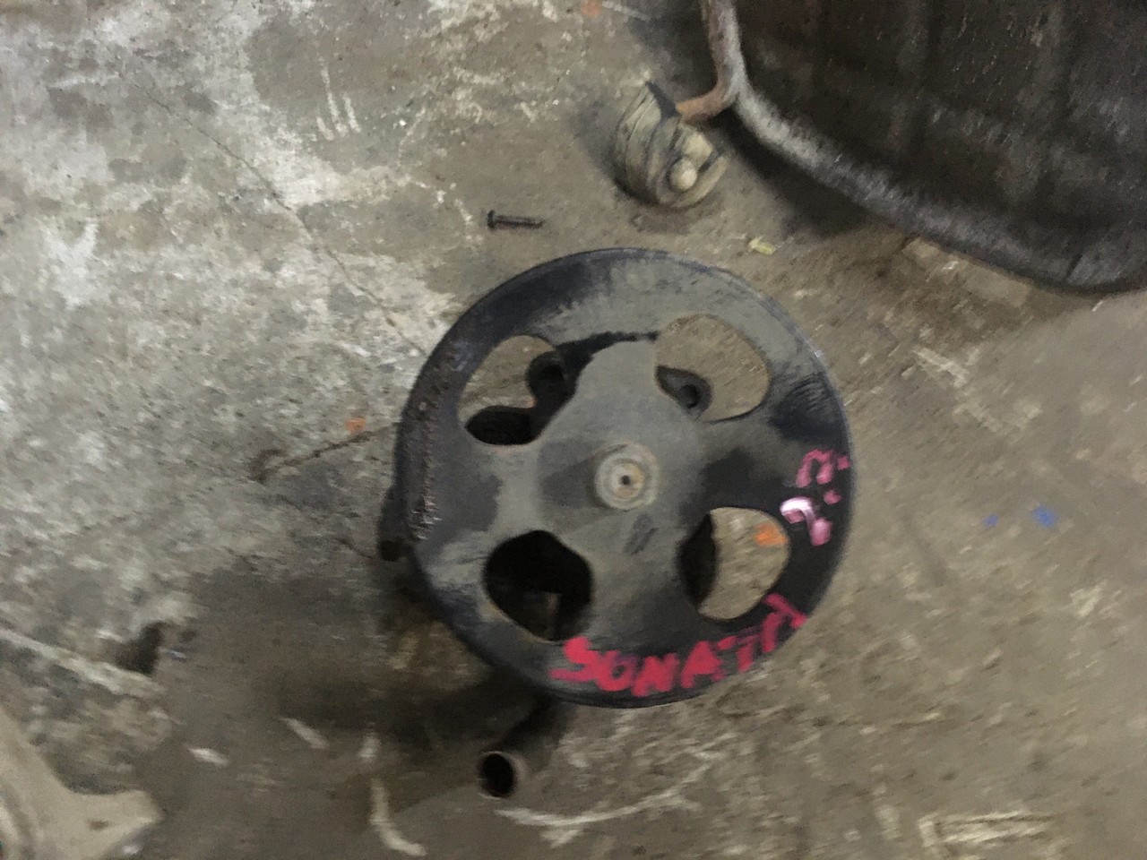 Насос гидроусилителя Hyundai Sonata IV EF