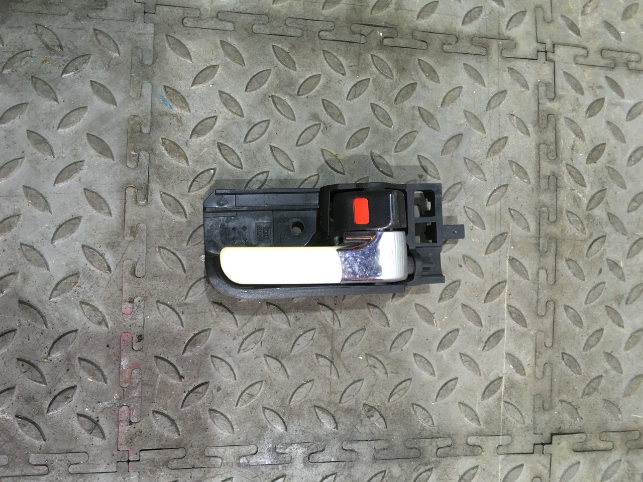 Ручка двери внутренняя Geely MK