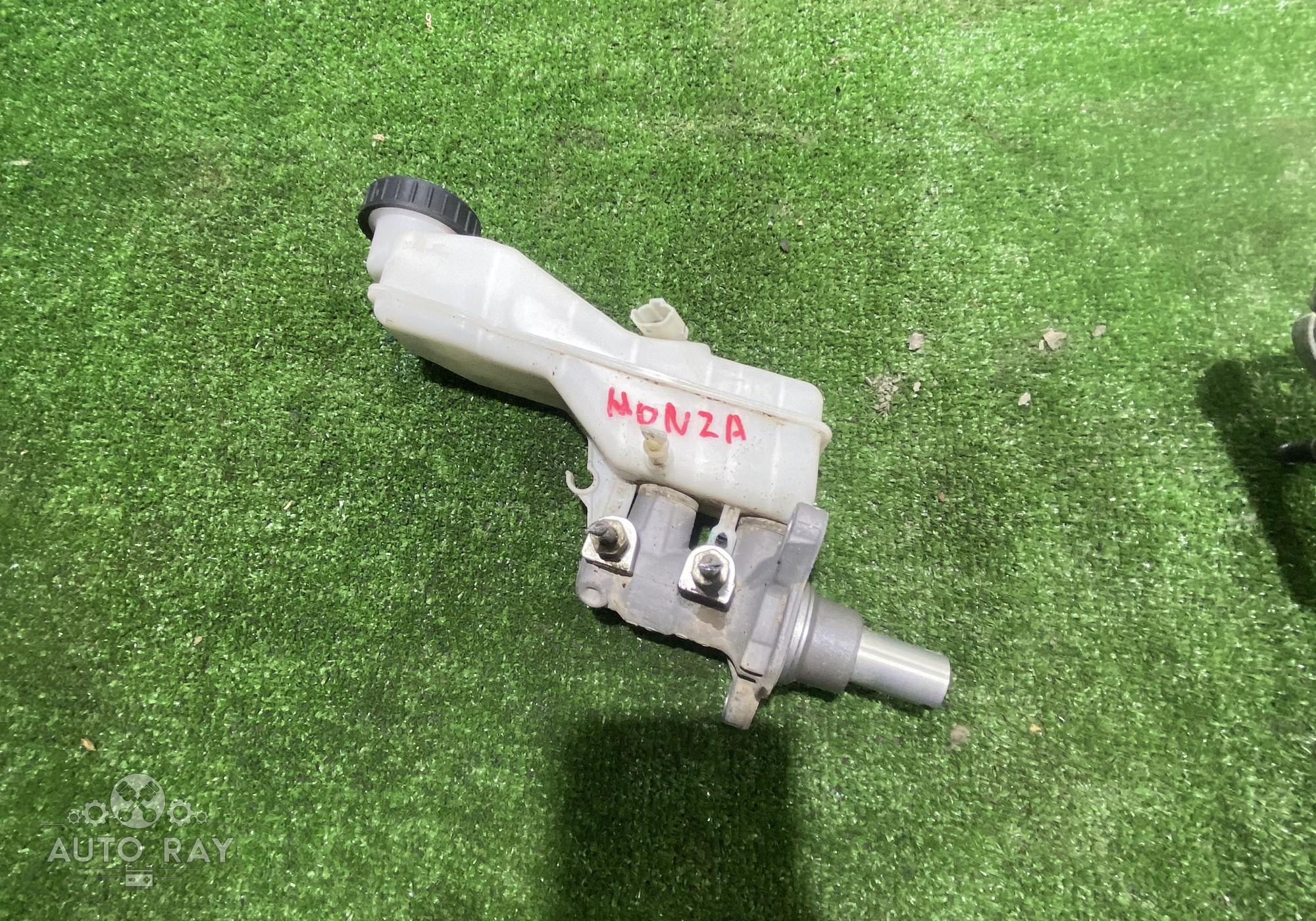 Главный тормозной цилиндр в сборе с бачком / ГТЦ для Chevrolet Monza II (с 2019)