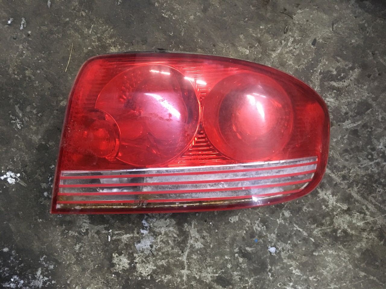Фонарь задний правый Hyundai Sonata IV EF