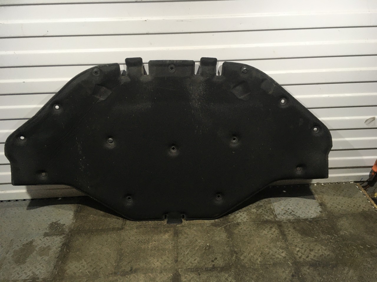 Шумоизоляция капота Mercedes-Benz GLE Coupe AMG C292