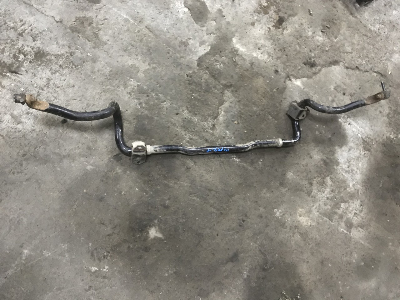 Стабилизатор передний Mazda CX-7