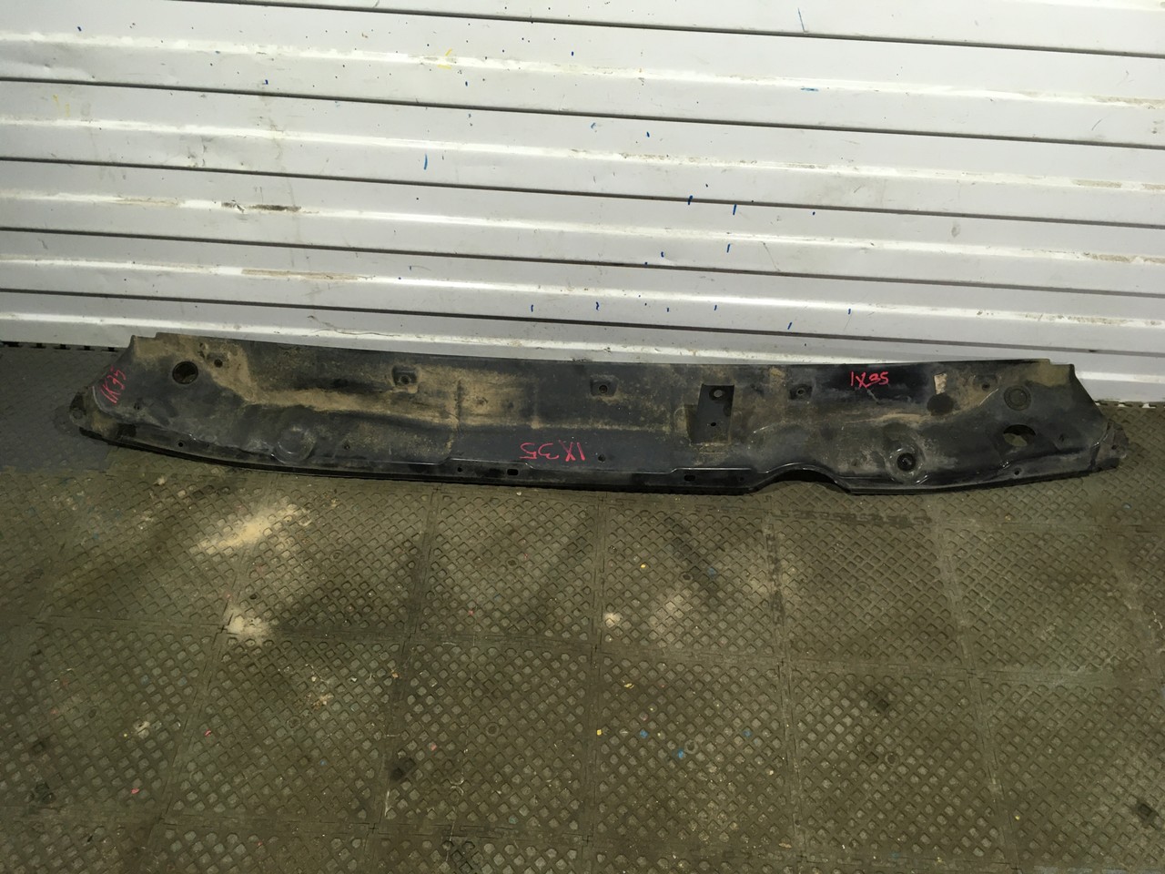 Решетка стеклоочистителя Металлическая (планка под лобовое стекло) Hyundai ix35