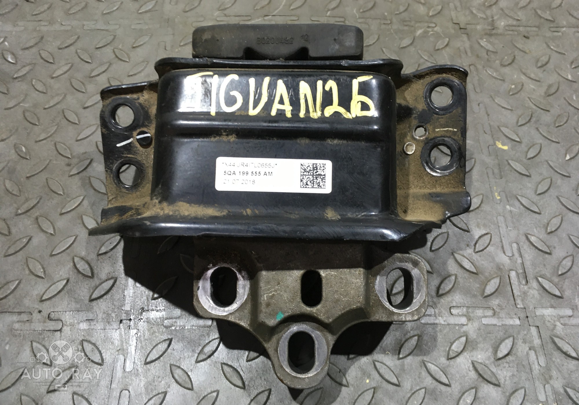 5QA199555AM Опора двигателя левая для Volkswagen Tiguan II (с 2016)