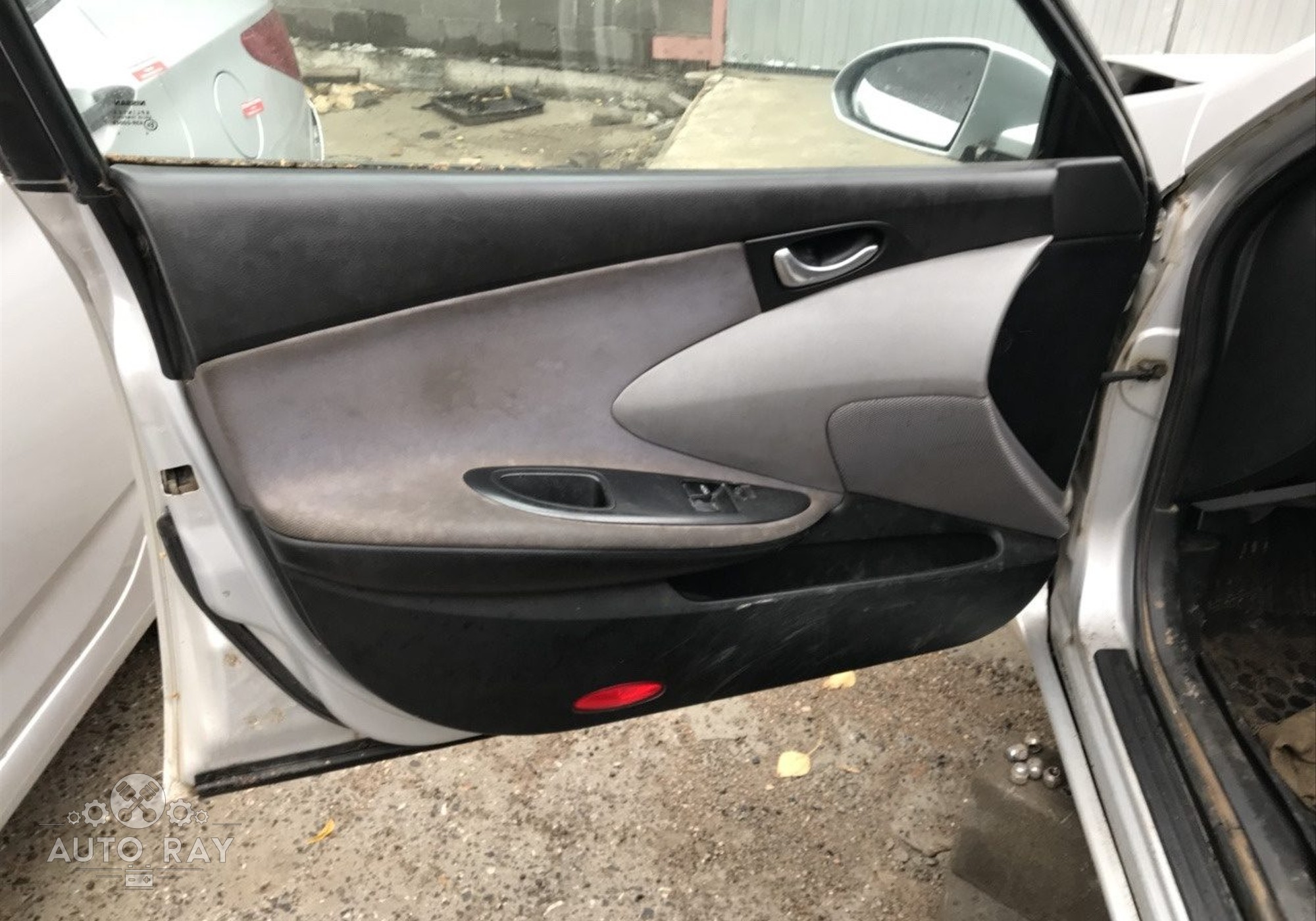 Дверь ниссан примера р12 купить Обшивки дверные карты для Nissan Primera P12 - купить б/у
